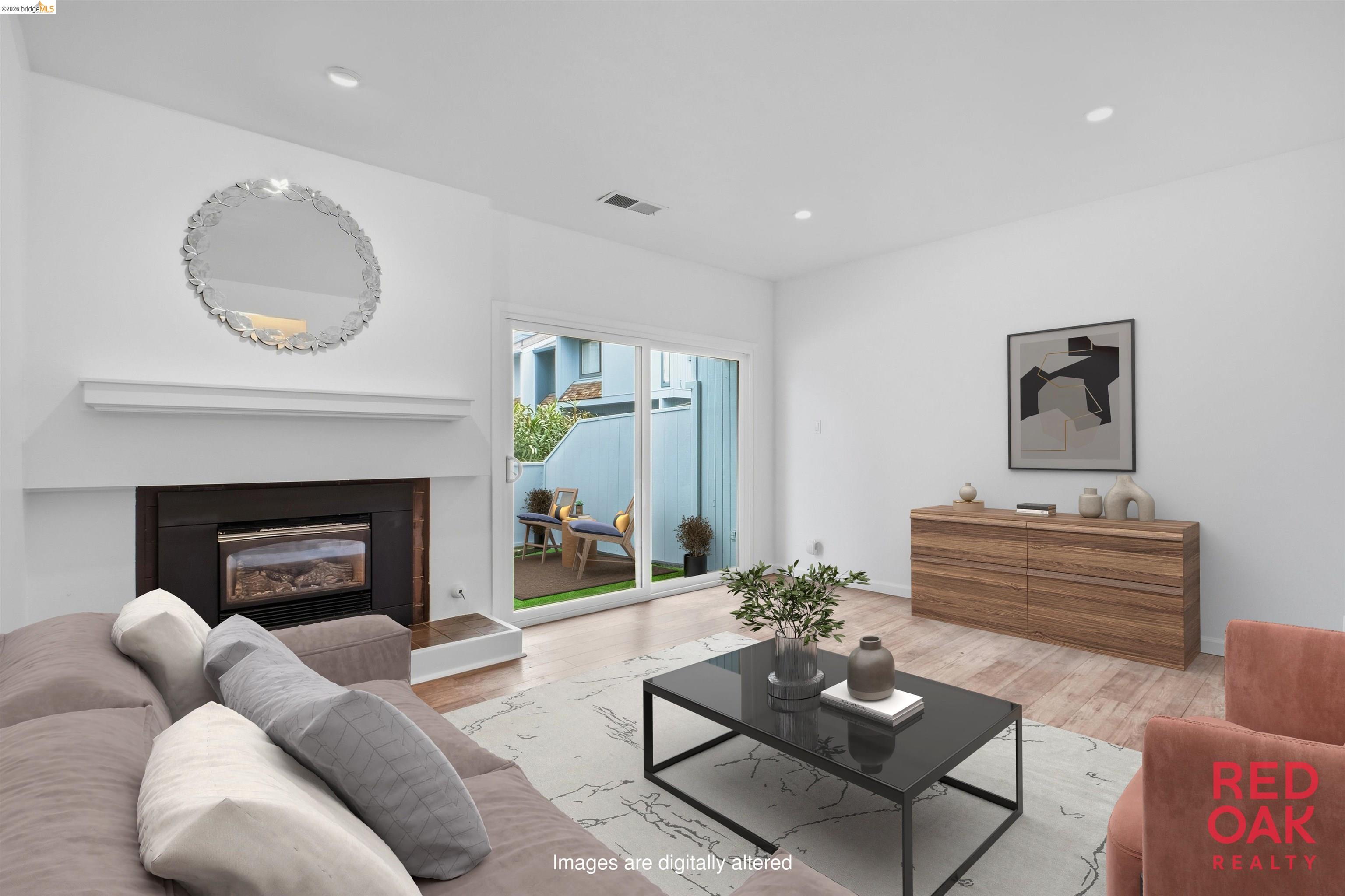 Photo #3: 41126400 Listing: Photo #3