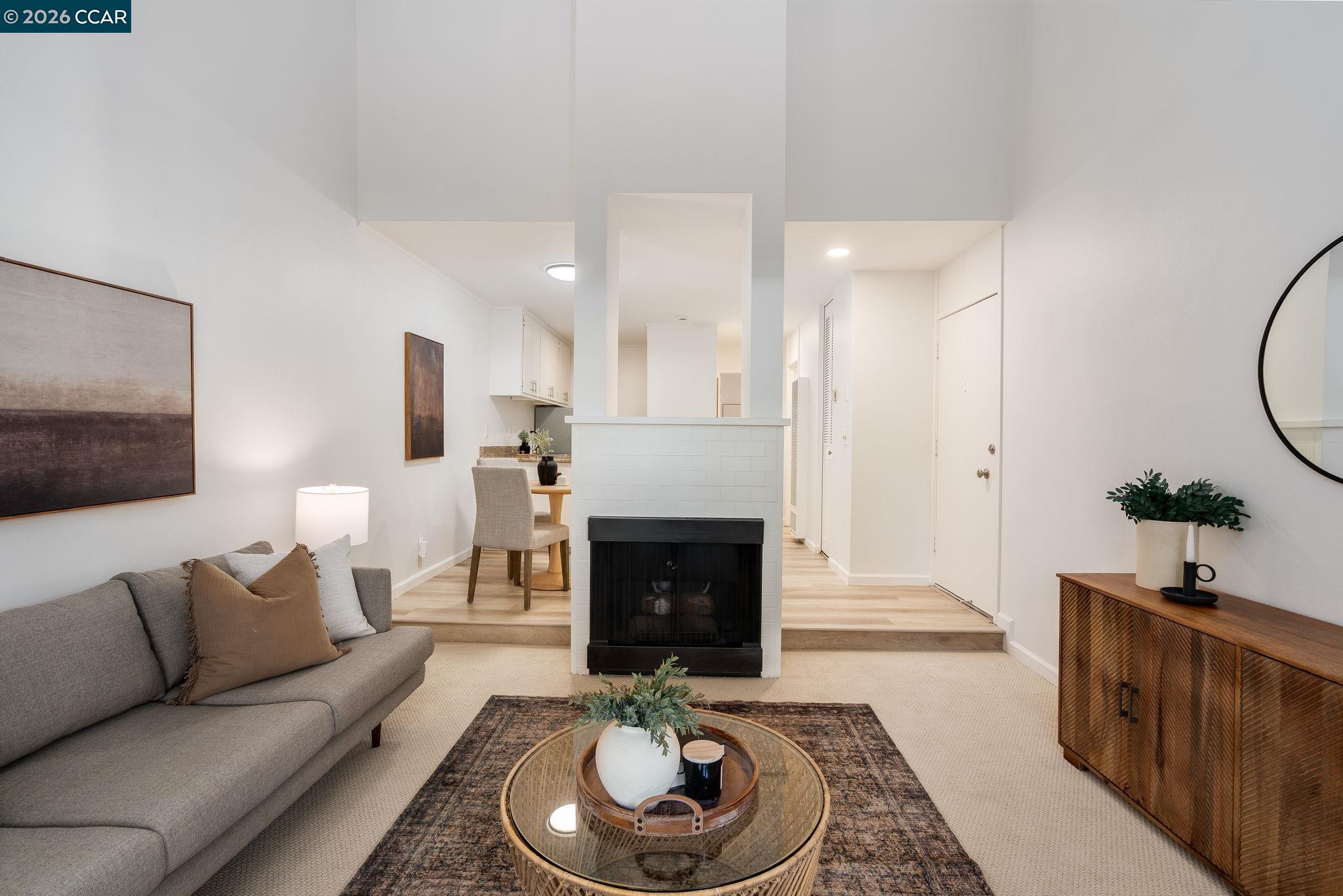 Photo #1: 41126401 Listing: Photo #1