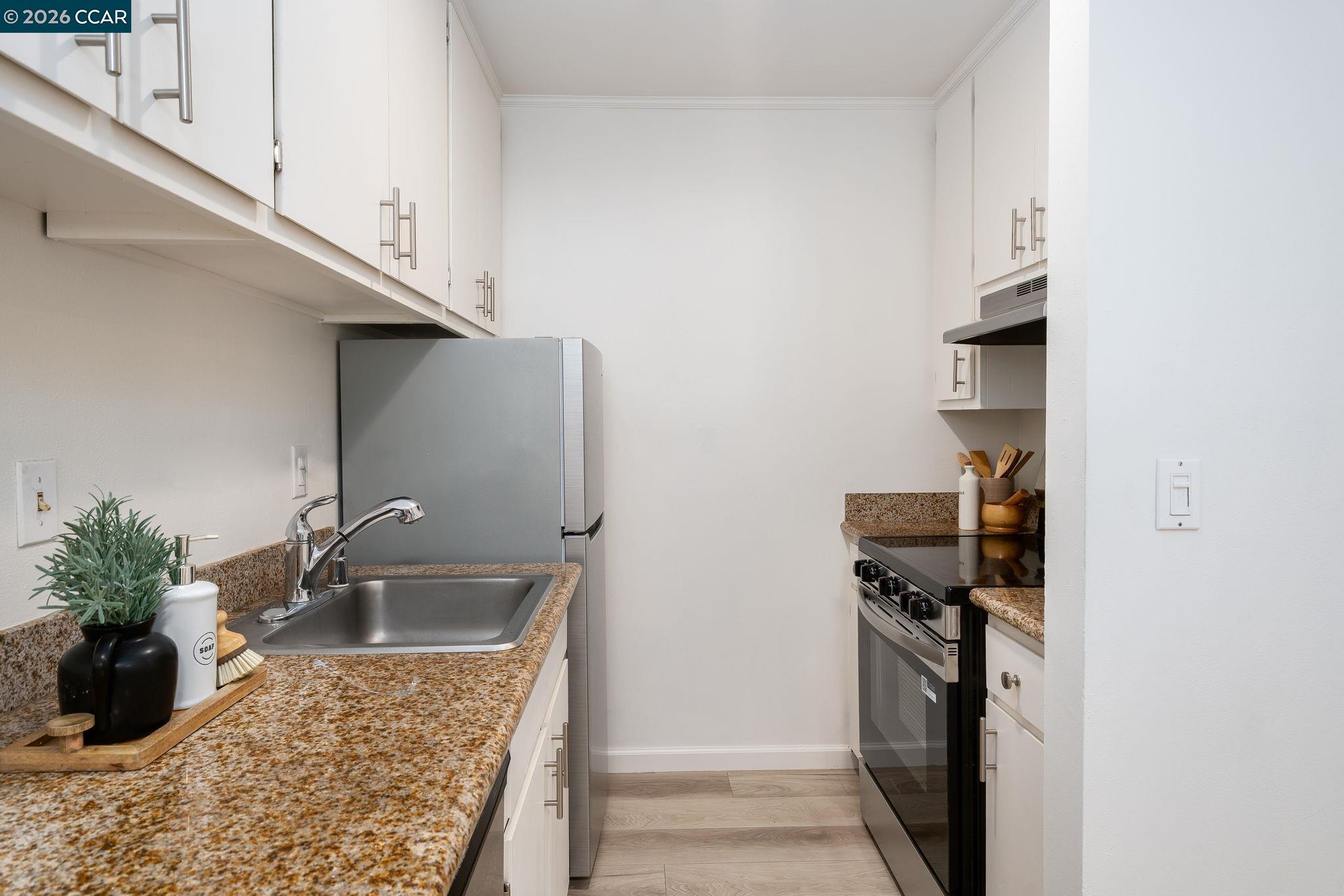 Photo #11: 41126401 Listing: Photo #11