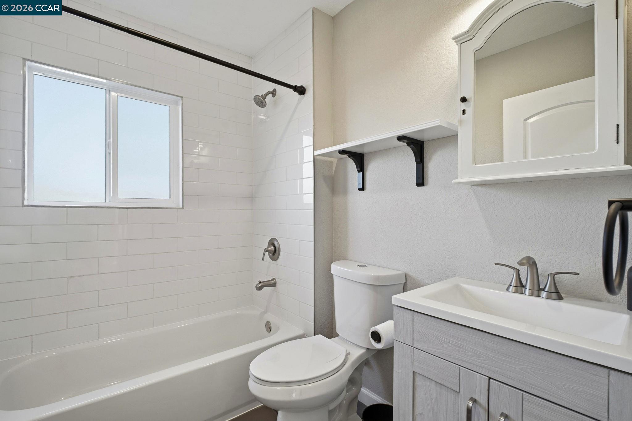 Detail Gallery Image 18 of 28 For 22824 High Street, Hayward,  CA 94541-5331 - 2 Beds | 1 Baths
