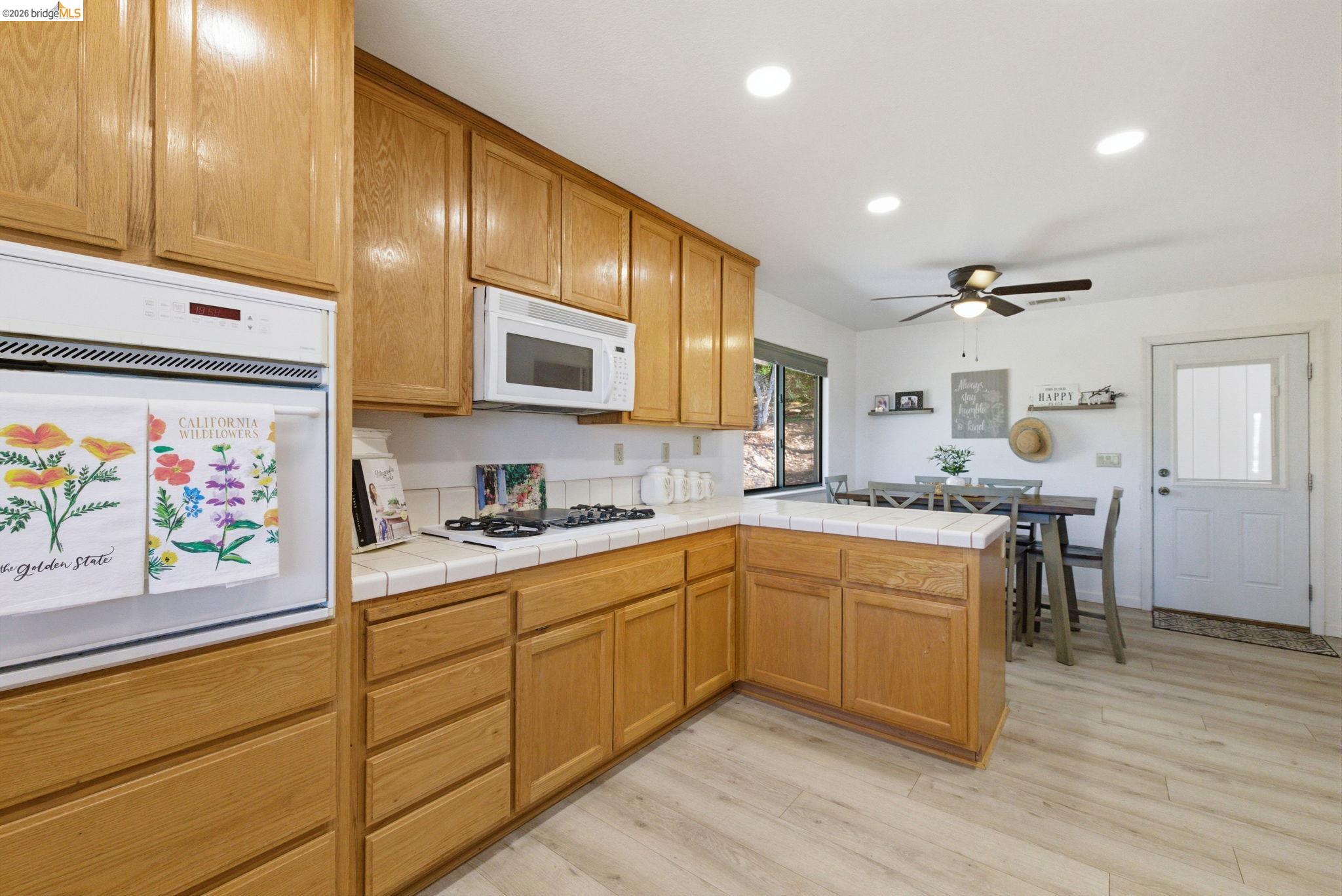 Detail Gallery Image 11 of 57 For 13207 Sylva Ln, Sonora,  CA 95370 - 3 Beds | 3 Baths