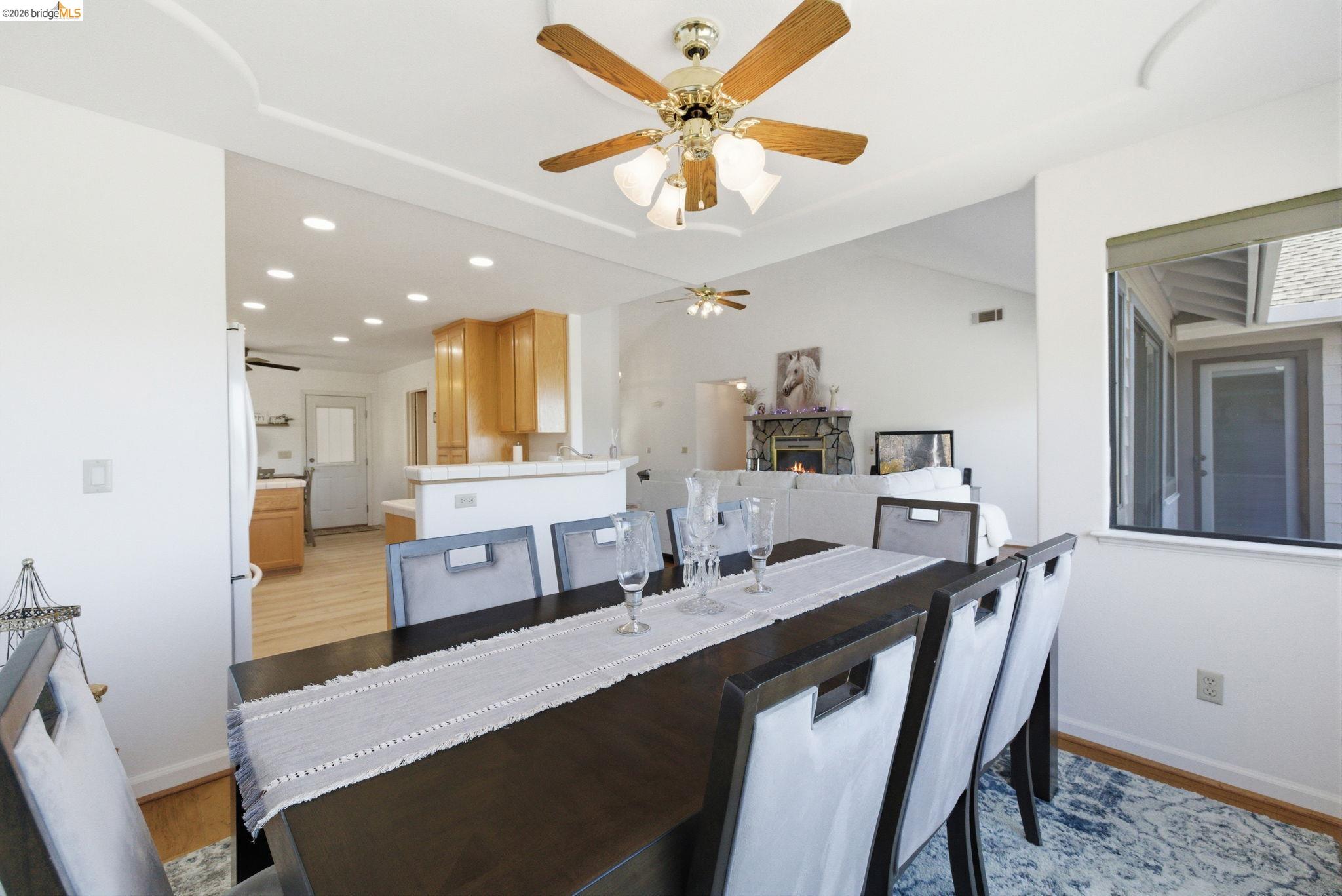 Detail Gallery Image 5 of 57 For 13207 Sylva Ln, Sonora,  CA 95370 - 3 Beds | 3 Baths