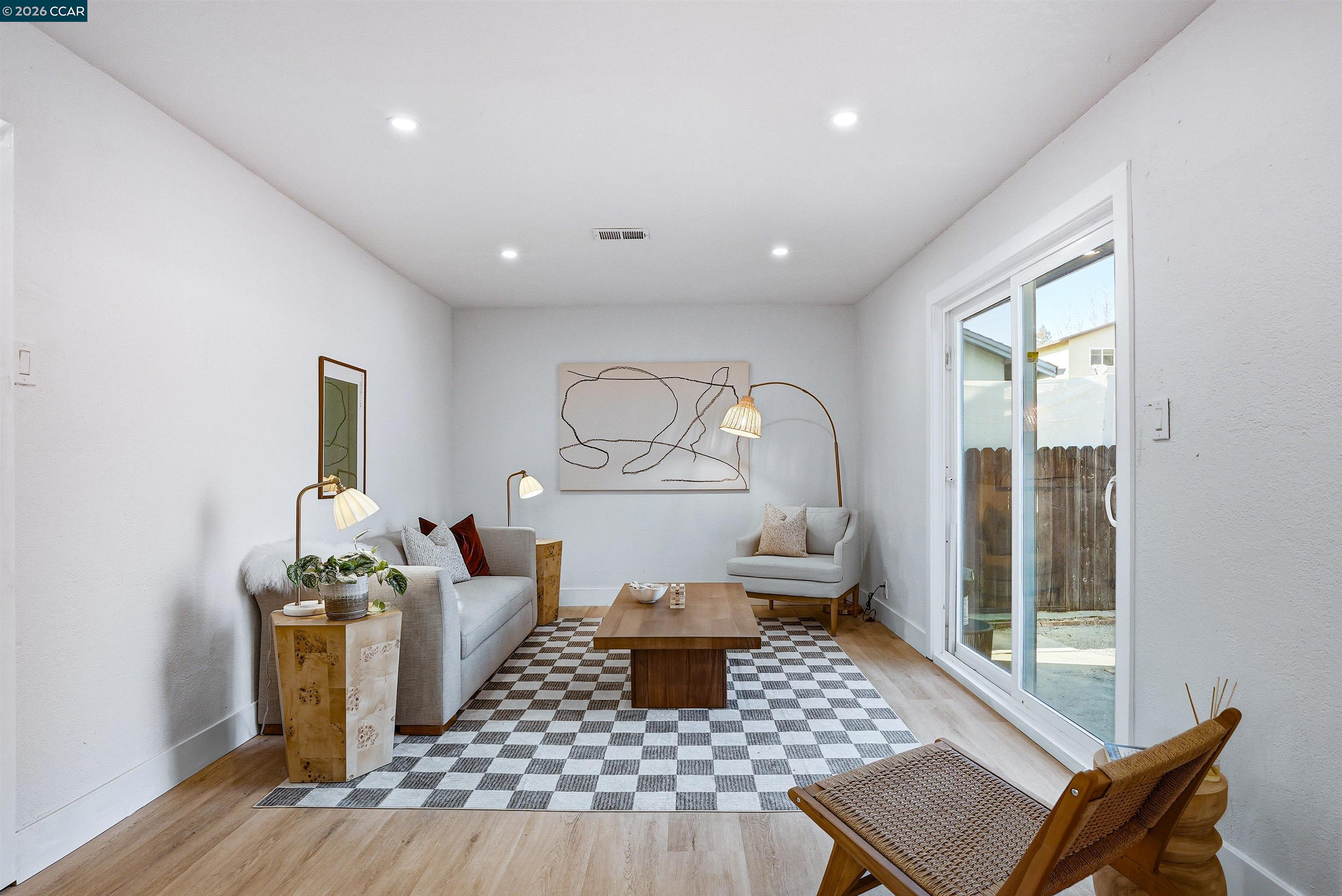 Detail Gallery Image 11 of 33 For 3005 De Anza Drive, El Sobrante,  CA 94803 - 3 Beds | 2 Baths