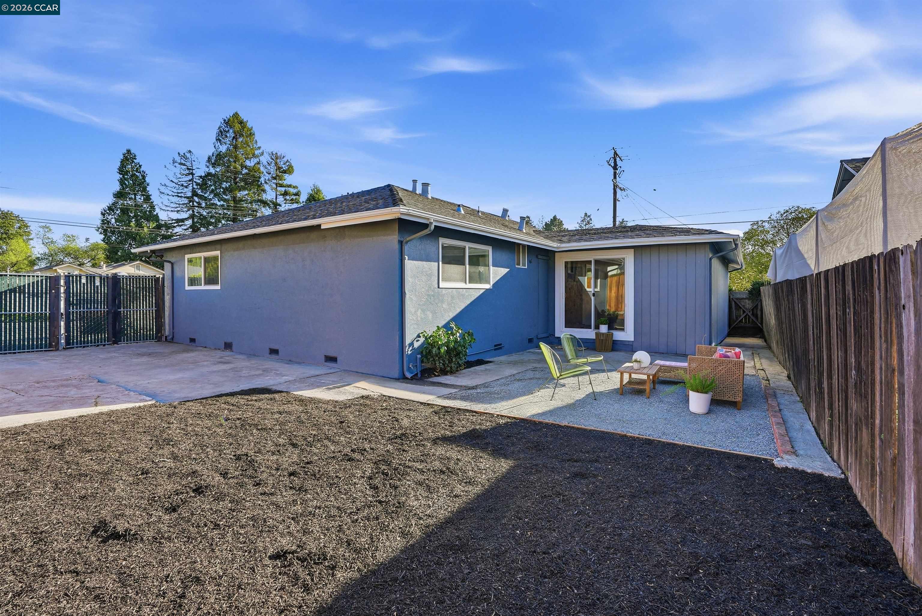 Detail Gallery Image 24 of 33 For 3005 De Anza Drive, El Sobrante,  CA 94803 - 3 Beds | 2 Baths