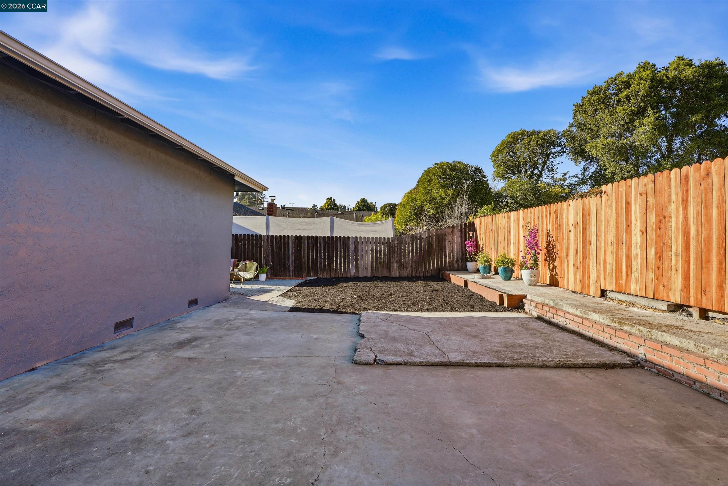 Detail Gallery Image 26 of 33 For 3005 De Anza Drive, El Sobrante,  CA 94803 - 3 Beds | 2 Baths