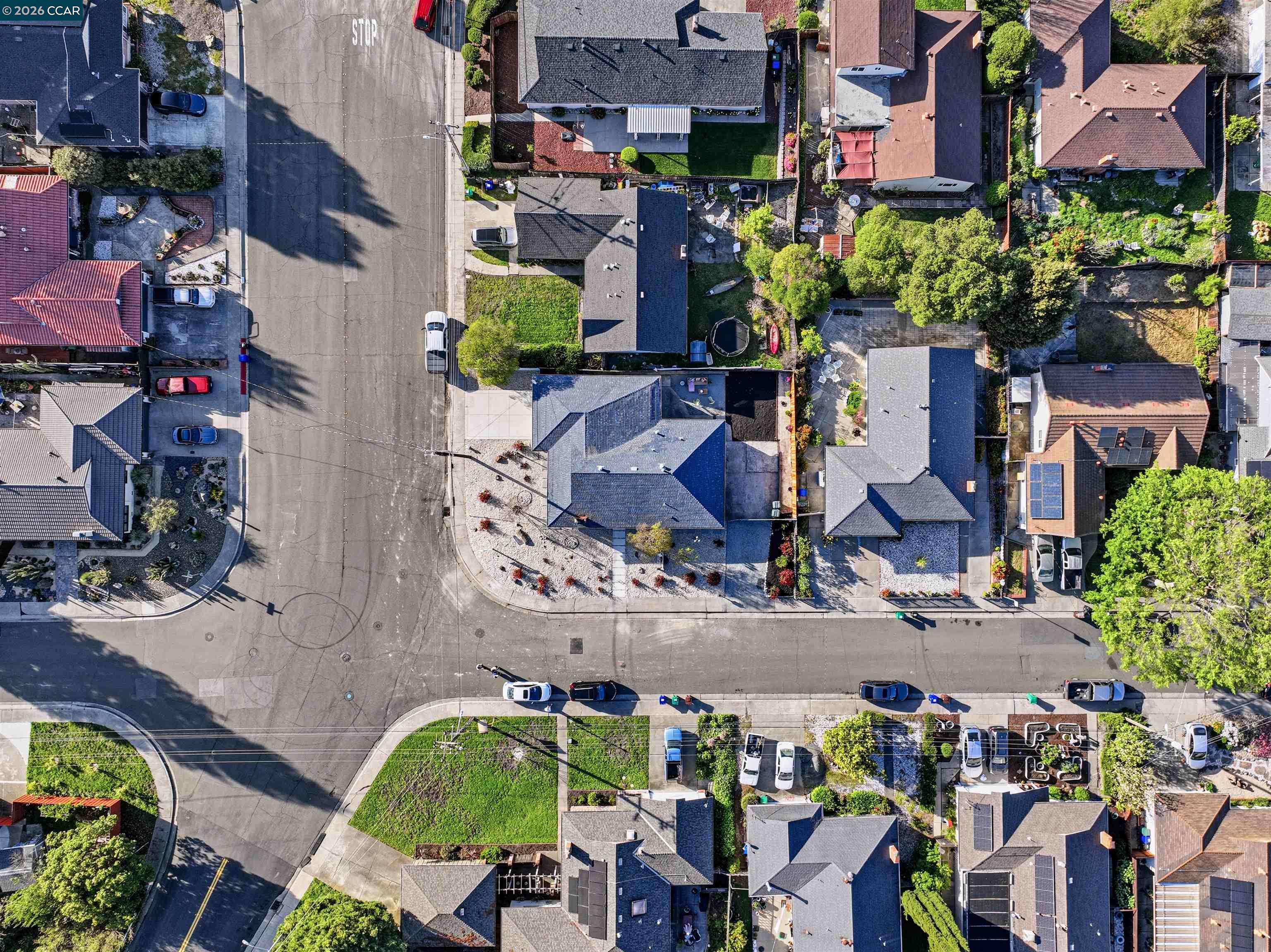 Detail Gallery Image 29 of 32 For 3005 De Anza Drive, El Sobrante,  CA 94803 - 3 Beds | 2 Baths