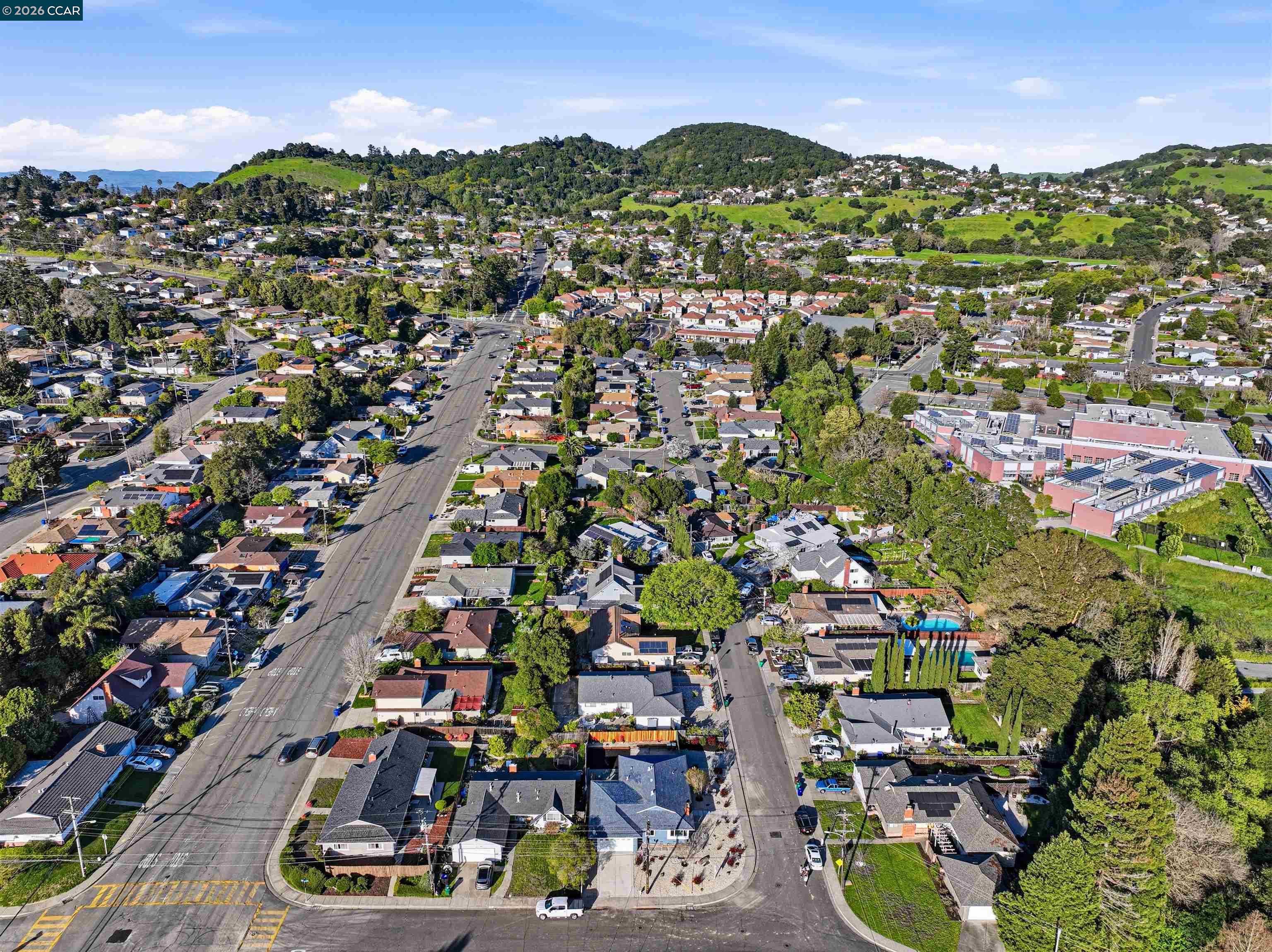 Detail Gallery Image 33 of 35 For 3005 De Anza Drive, El Sobrante,  CA 94803 - 3 Beds | 2 Baths