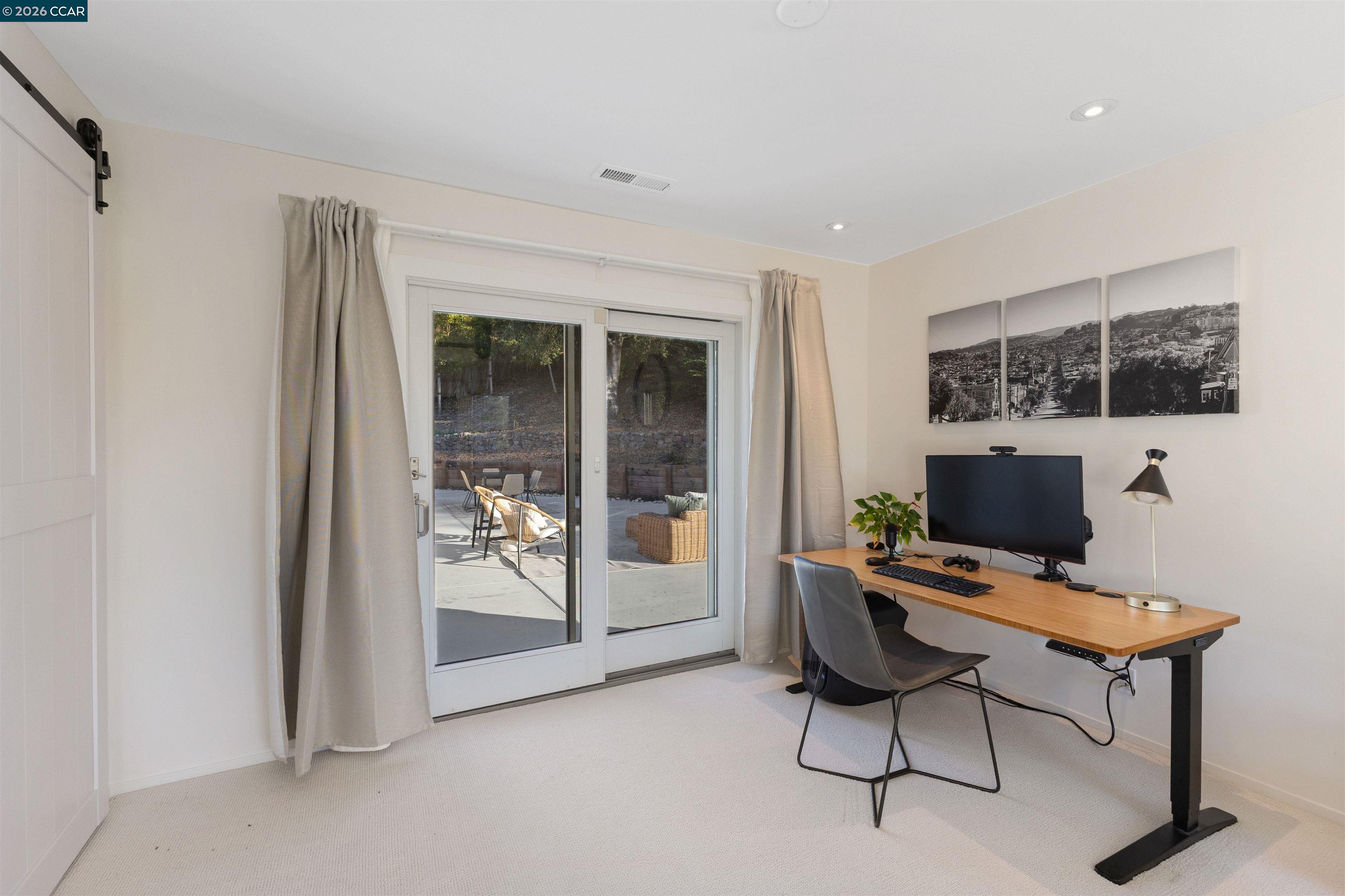 Detail Gallery Image 29 of 47 For 15 Aspinwall Ct, Orinda,  CA 94563 - 4 Beds | 2 Baths