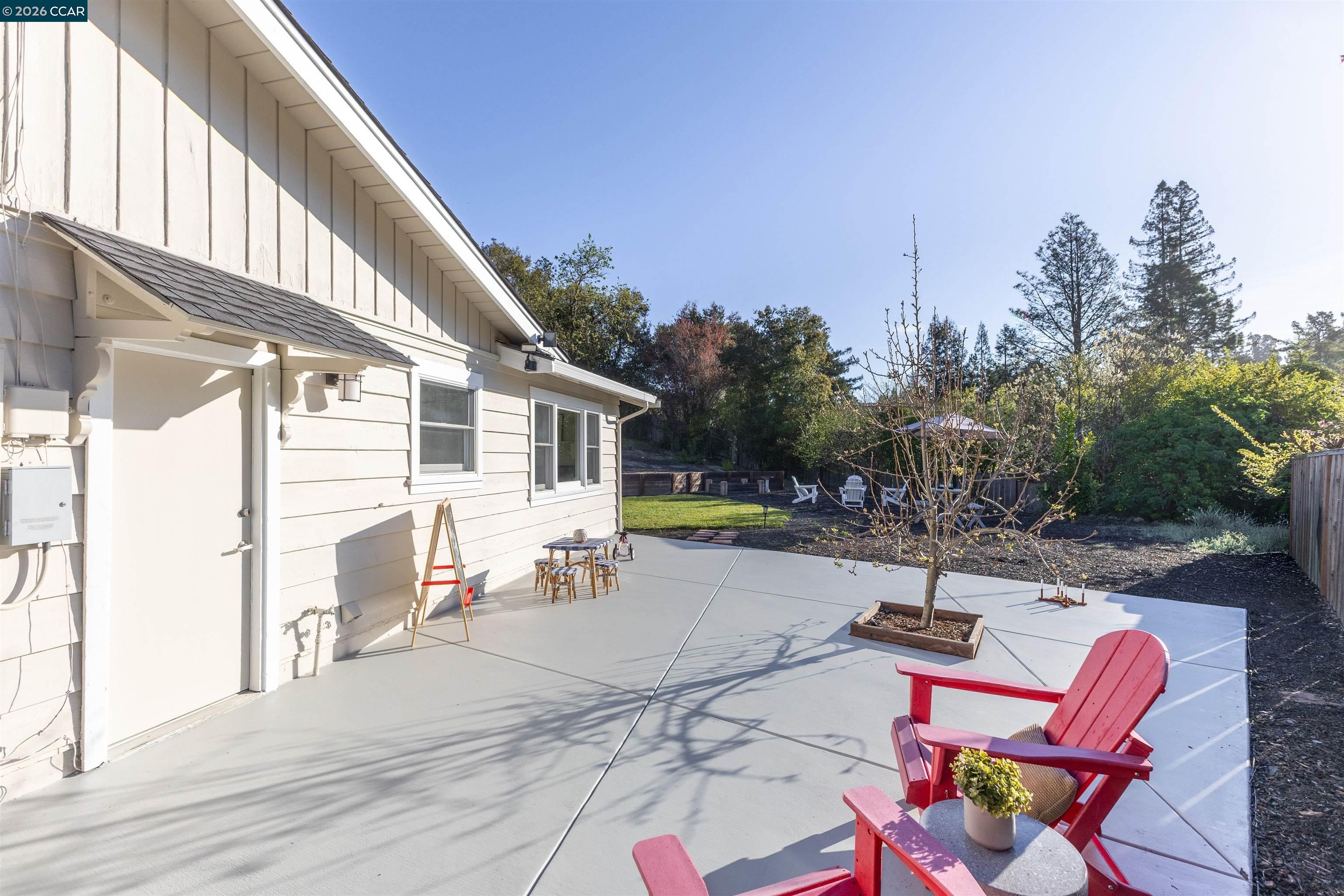 Detail Gallery Image 34 of 47 For 15 Aspinwall Ct, Orinda,  CA 94563 - 4 Beds | 2 Baths