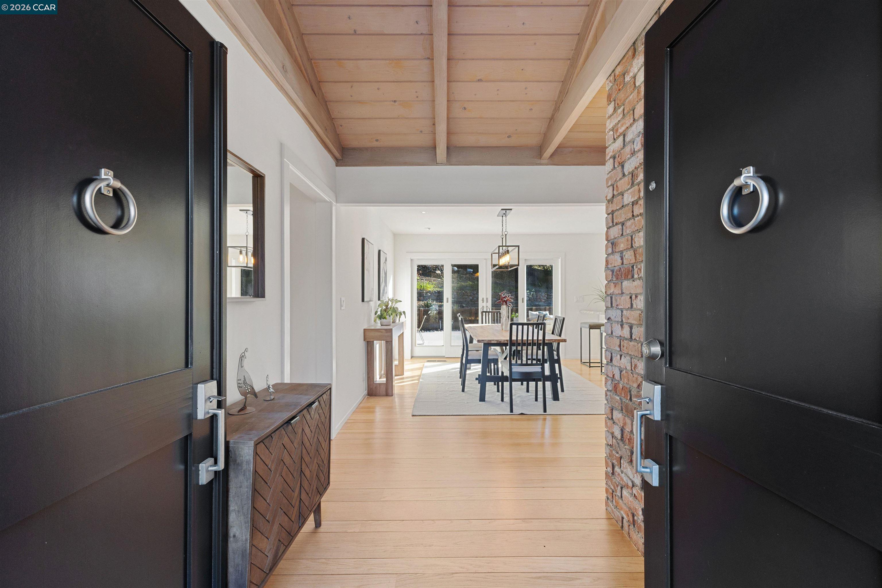 Detail Gallery Image 8 of 47 For 15 Aspinwall Ct, Orinda,  CA 94563 - 4 Beds | 2 Baths