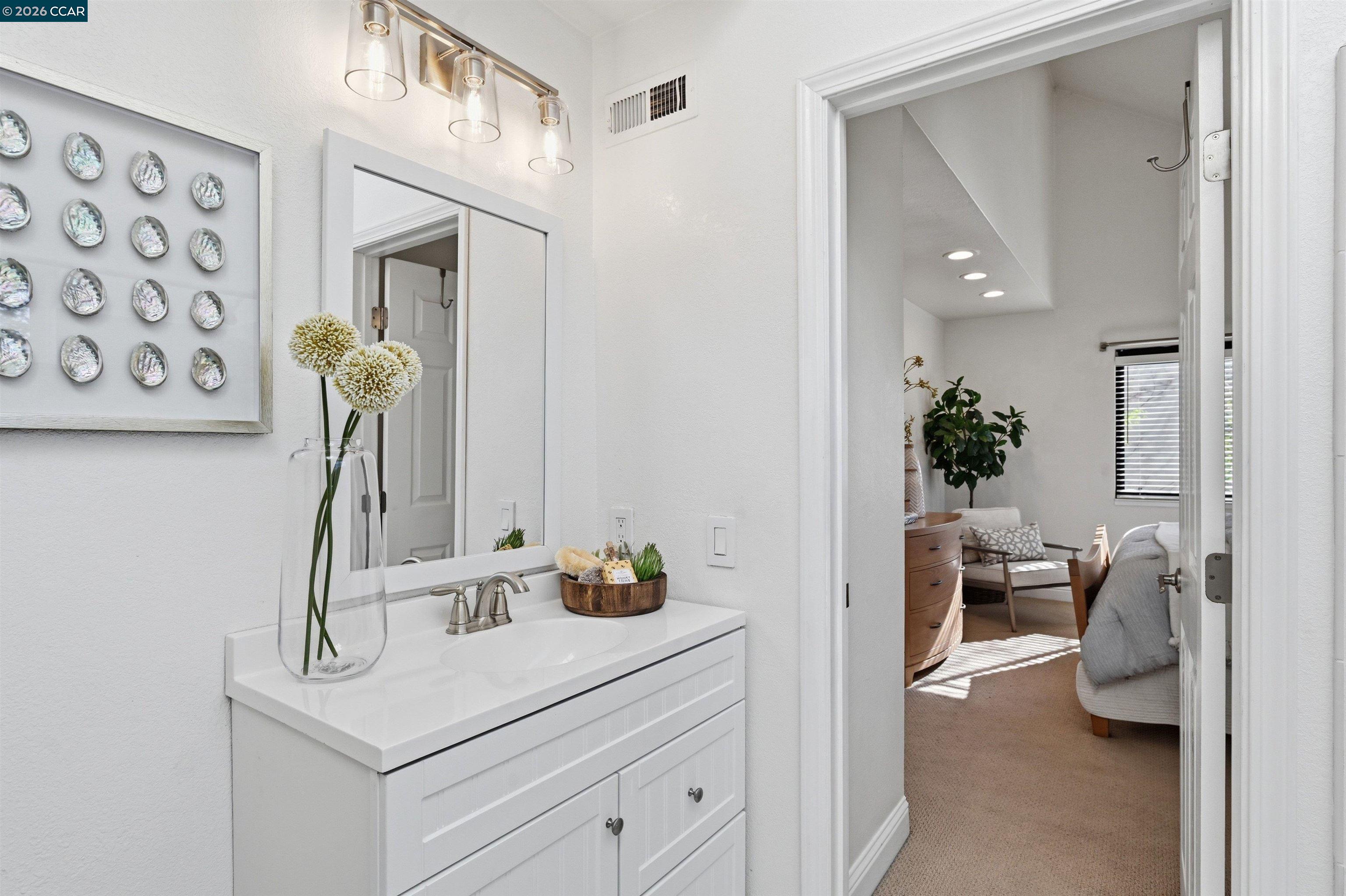 Photo #32: 41126409 Listing: Photo #32