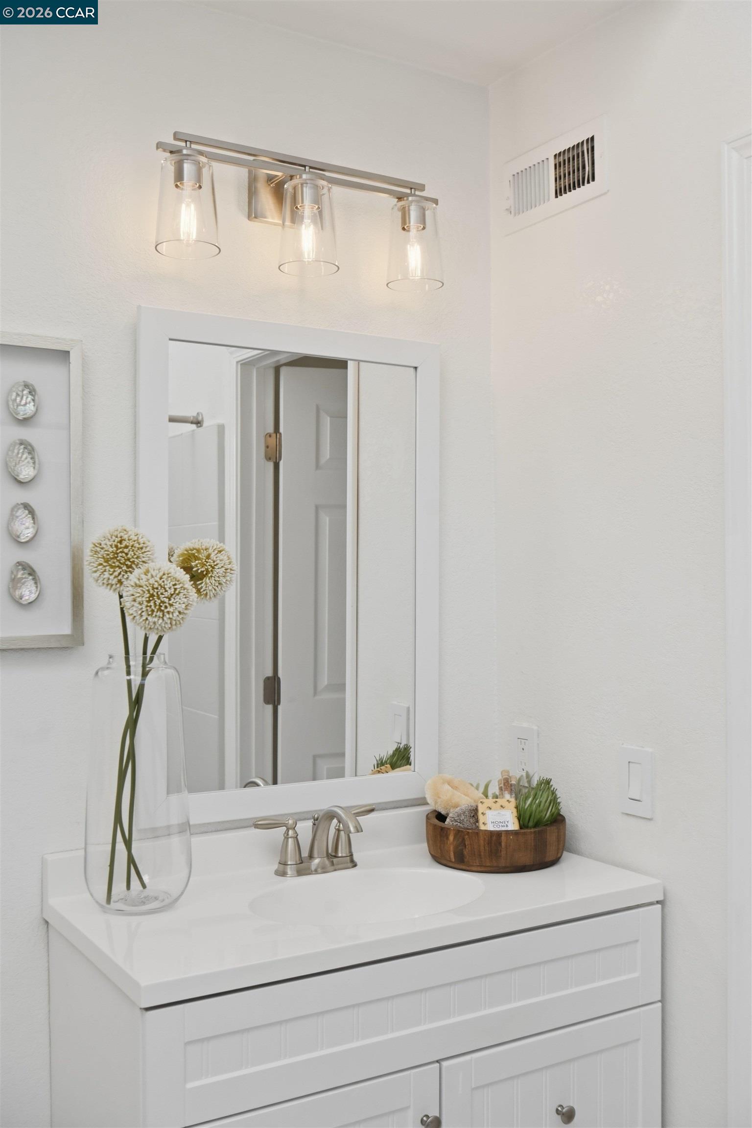 Detail Gallery Image 33 of 59 For 55 Mozden Ln, Pleasant Hill,  CA 94523 - 3 Beds | 2/1 Baths