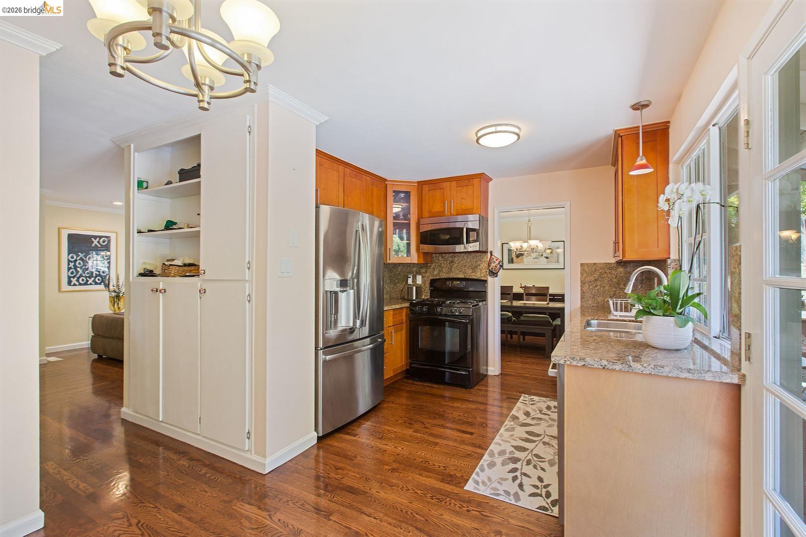 Detail Gallery Image 14 of 29 For 147 Natalie Dr, Moraga,  CA 94556 - 4 Beds | 2/1 Baths