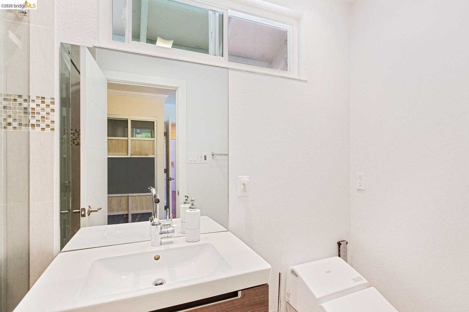 Detail Gallery Image 22 of 29 For 147 Natalie Dr, Moraga,  CA 94556 - 4 Beds | 2/1 Baths