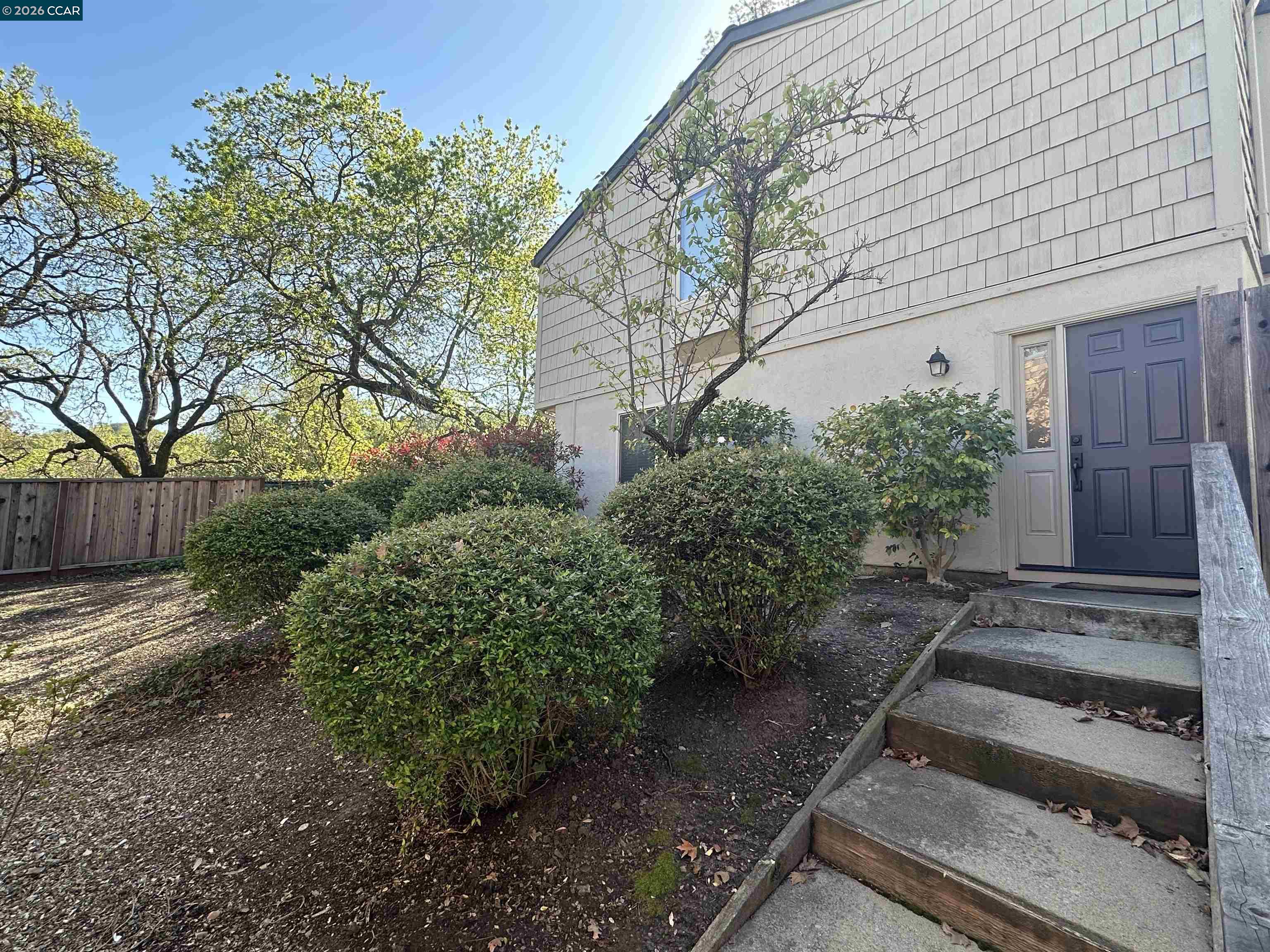 Photo #2: 41126413 Listing: Photo #2