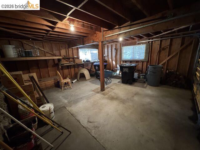 Detail Gallery Image 5 of 24 For 1941 Osage Cir, South Lake Tahoe,  CA 96150 - 3 Beds | 1 Baths