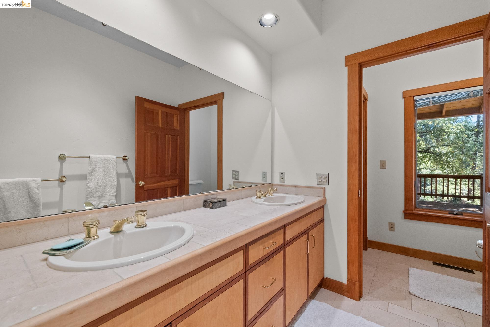 Detail Gallery Image 23 of 57 For 22715 Hells Hollow Rd, Groveland,  CA 95321-0000 - 3 Beds | 2 Baths