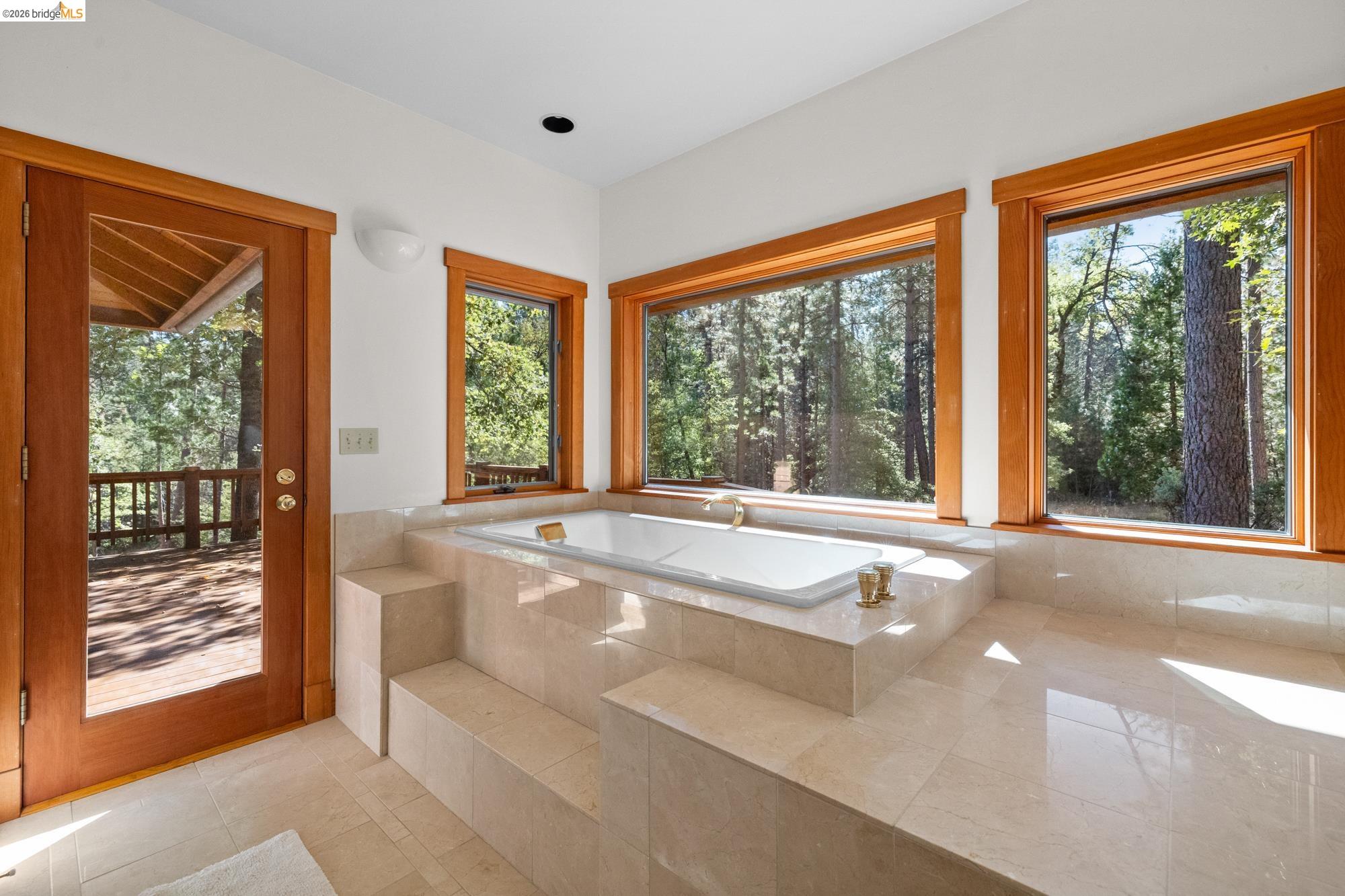 Detail Gallery Image 25 of 57 For 22715 Hells Hollow Rd, Groveland,  CA 95321-0000 - 3 Beds | 2 Baths