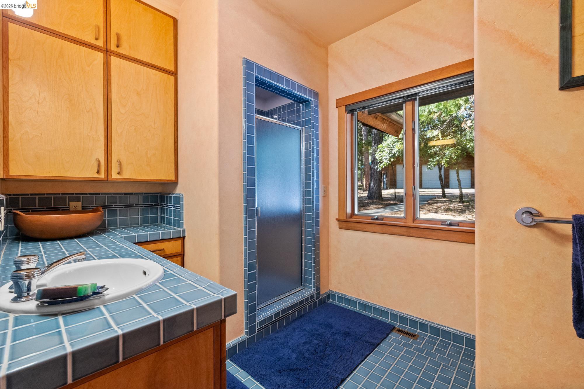 Detail Gallery Image 28 of 57 For 22715 Hells Hollow Rd, Groveland,  CA 95321-0000 - 3 Beds | 2 Baths