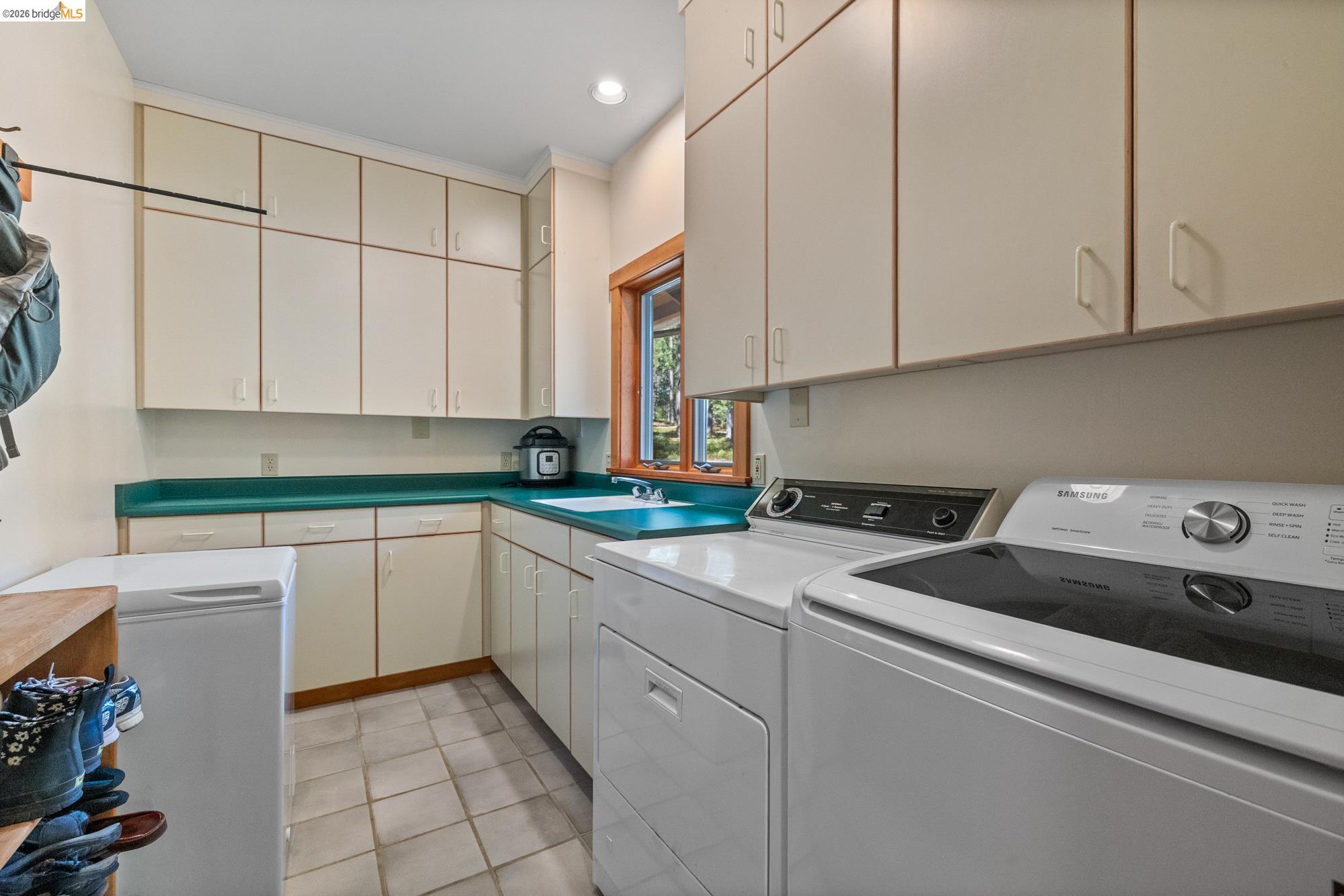 Detail Gallery Image 29 of 57 For 22715 Hells Hollow Rd, Groveland,  CA 95321-0000 - 3 Beds | 2 Baths