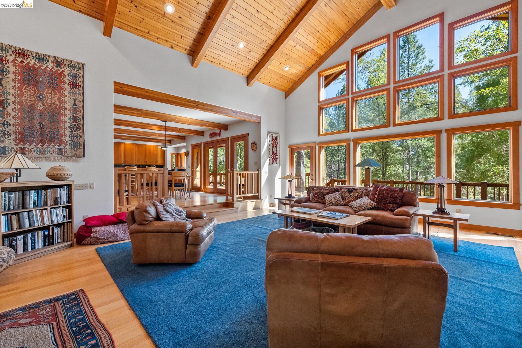 Detail Gallery Image 7 of 57 For 22715 Hells Hollow Rd, Groveland,  CA 95321-0000 - 3 Beds | 2 Baths