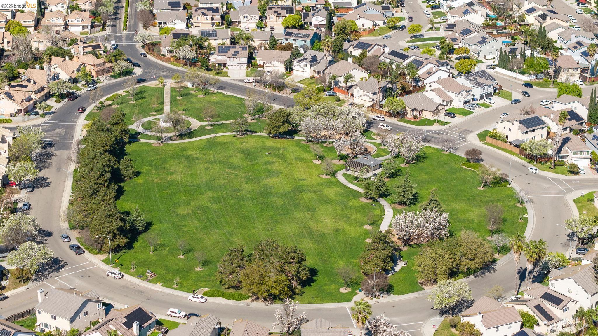 Detail Gallery Image 18 of 20 For 1759 Laurelgrove Ln, Tracy,  CA 95376 - 3 Beds | 2 Baths