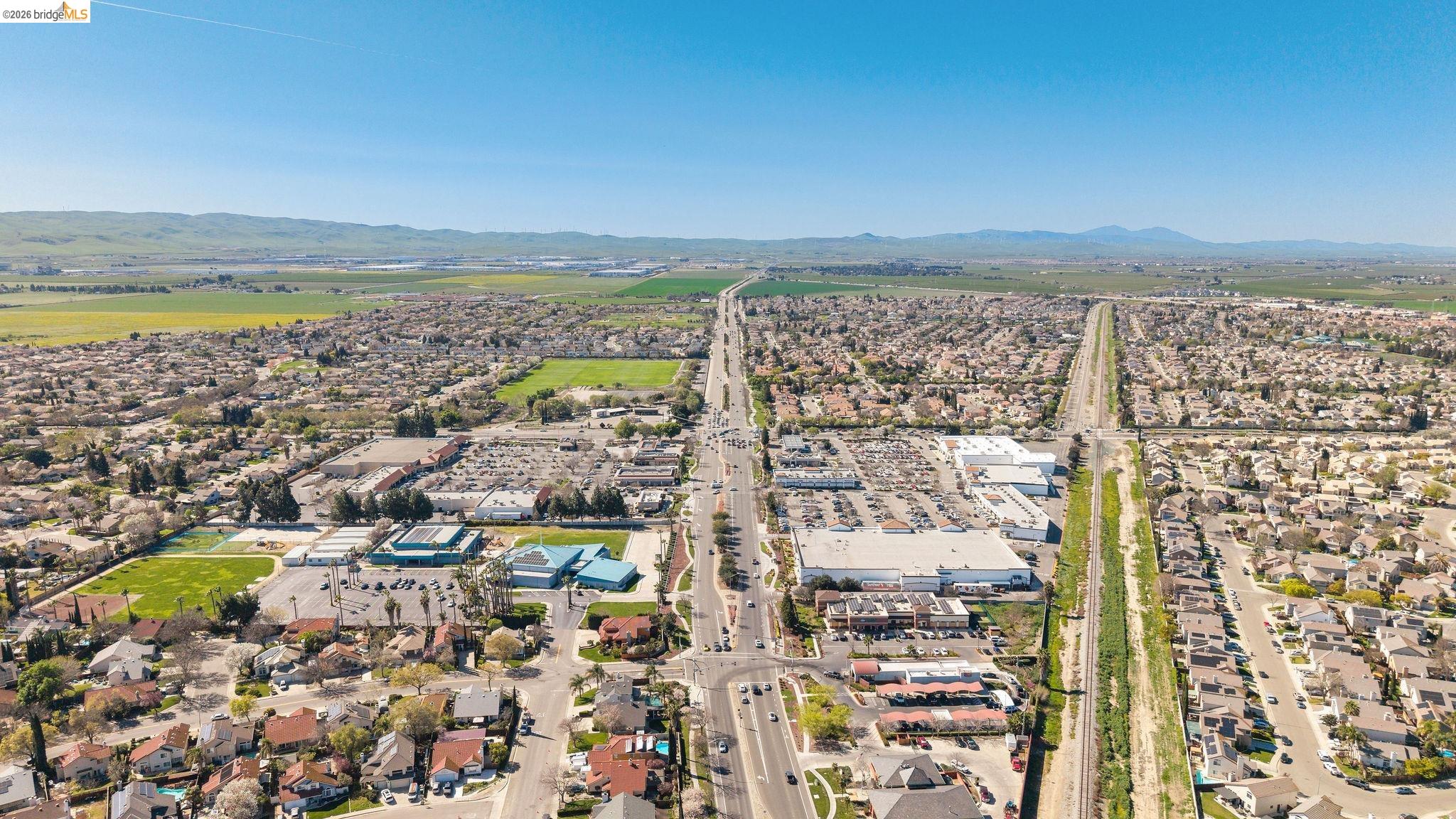 Detail Gallery Image 20 of 20 For 1759 Laurelgrove Ln, Tracy,  CA 95376 - 3 Beds | 2 Baths