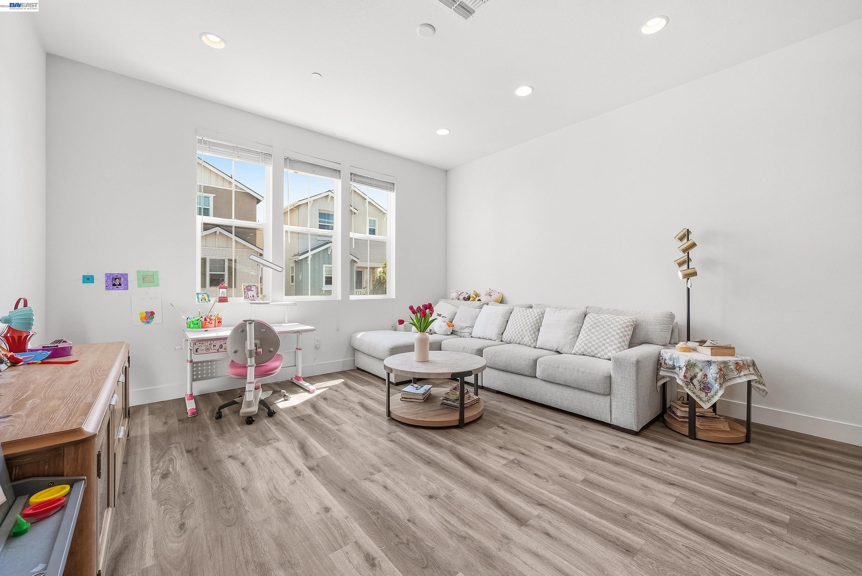 Photo #4: 41126420 Listing: Photo #4