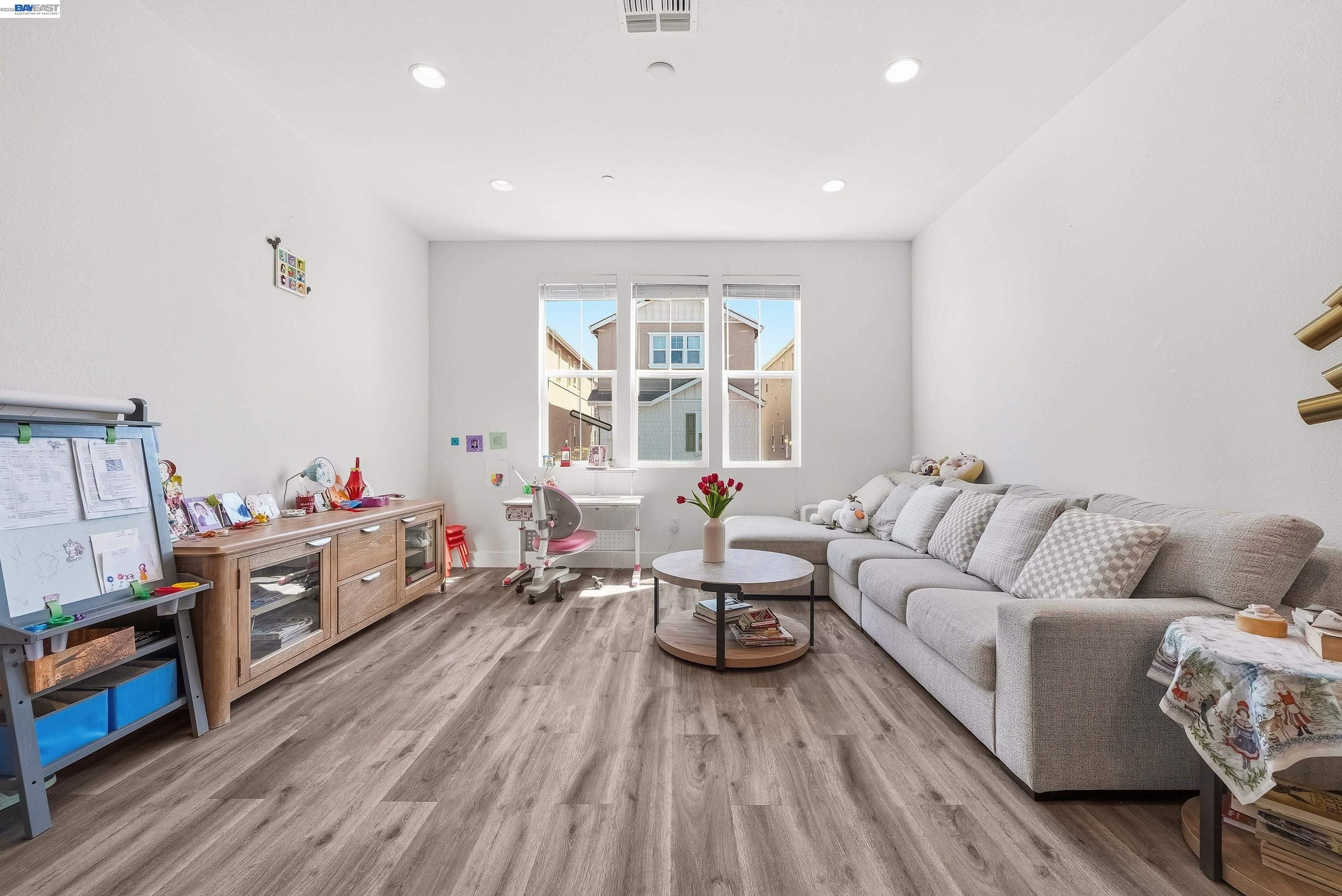 Photo #6: 41126420 Listing: Photo #6