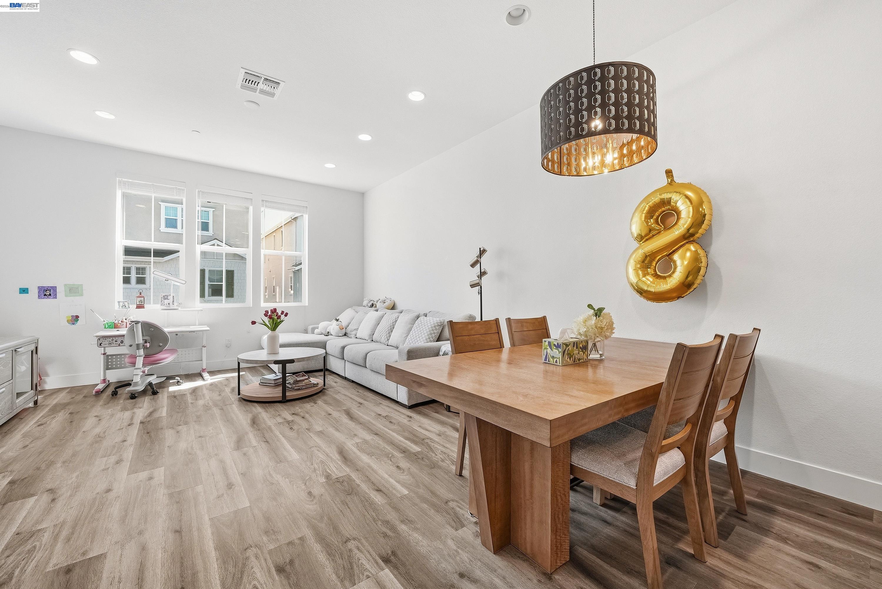 Photo #8: 41126420 Listing: Photo #8