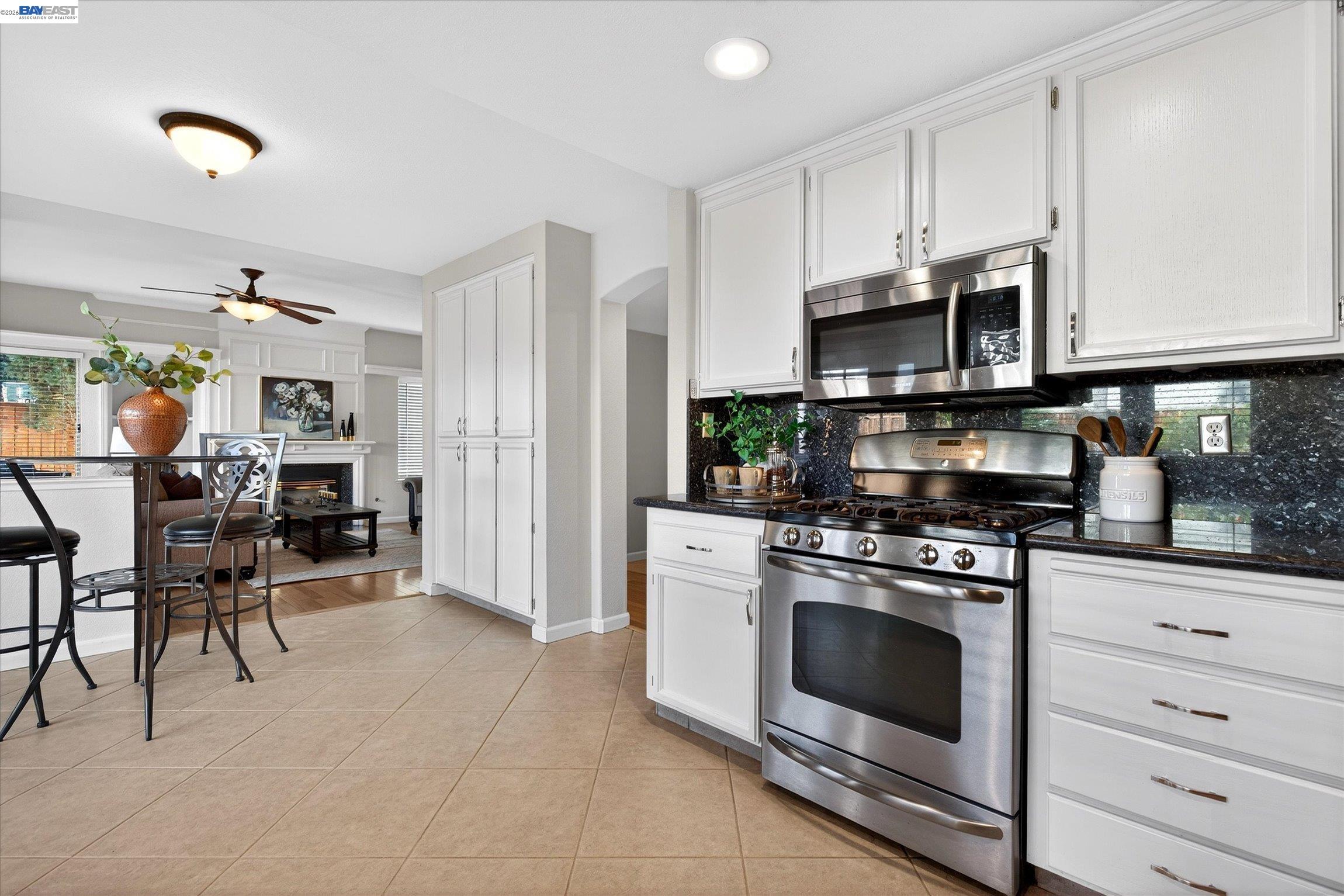 Detail Gallery Image 15 of 40 For 1120 Gatetree Court, Tracy,  CA 95376-9778 - 4 Beds | 2/1 Baths