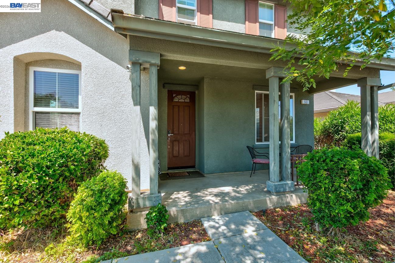 Detail Gallery Image 2 of 60 For 53 Puffin Cir, Oakley,  CA 94561 - 3 Beds | 2/1 Baths