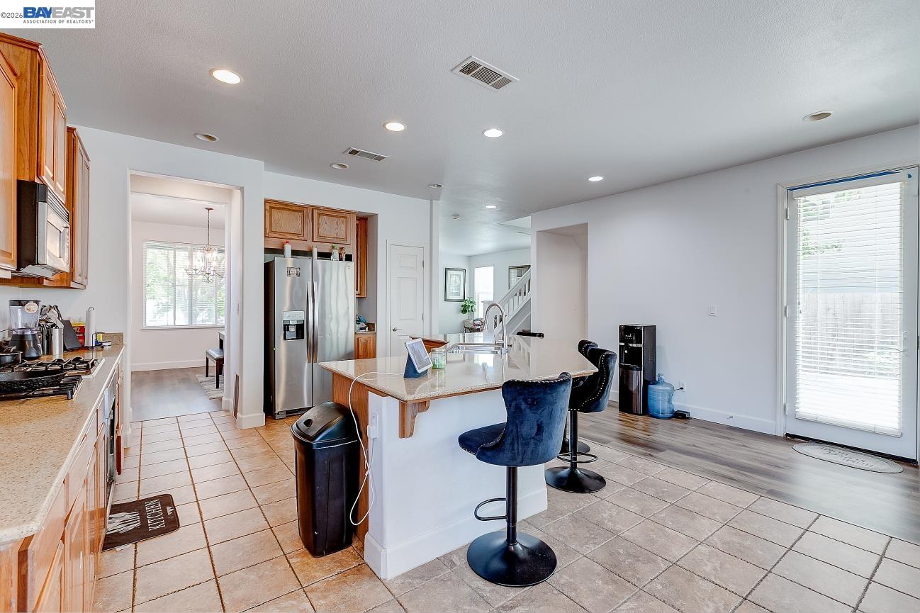 Detail Gallery Image 19 of 60 For 53 Puffin Cir, Oakley,  CA 94561 - 3 Beds | 2/1 Baths