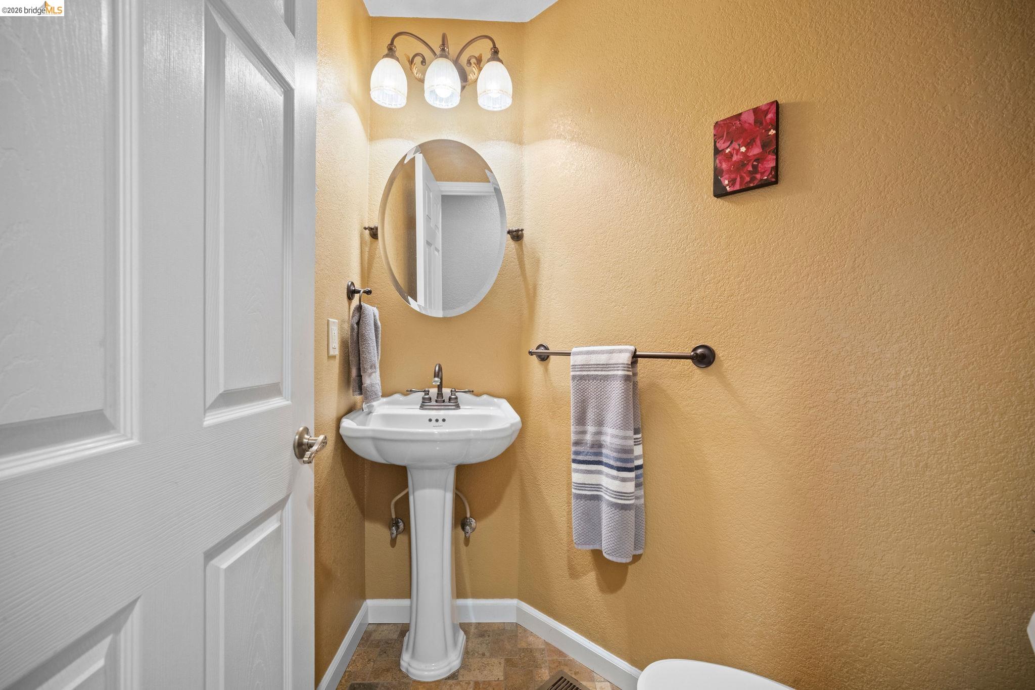 Detail Gallery Image 18 of 40 For 5770 Gateway Ct, Discovery Bay,  CA 94505 - 4 Beds | 2/1 Baths