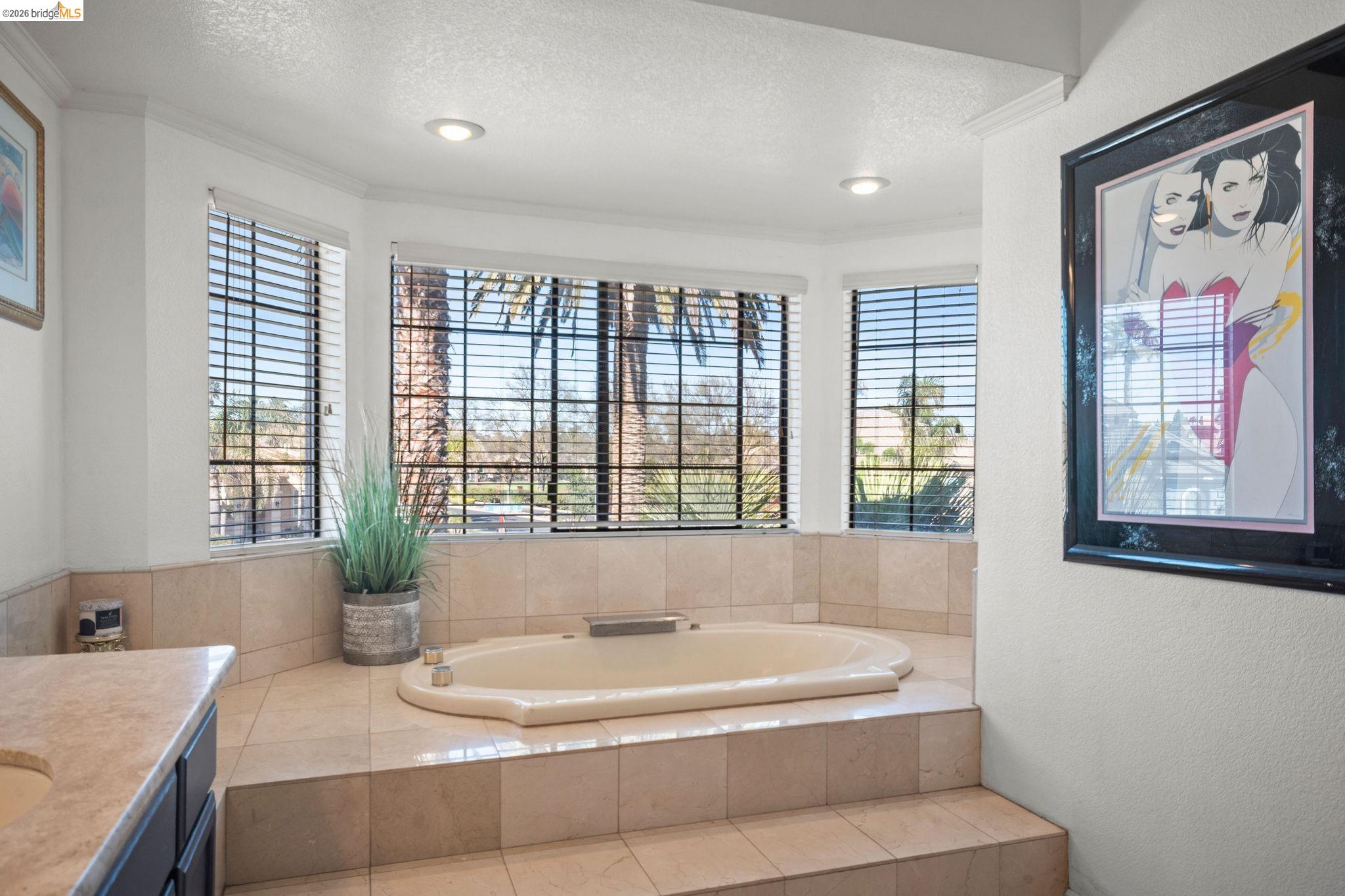 Detail Gallery Image 27 of 40 For 5770 Gateway Ct, Discovery Bay,  CA 94505 - 4 Beds | 2/1 Baths