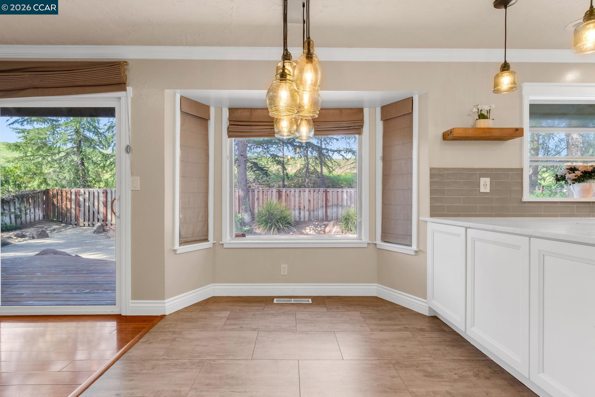 Detail Gallery Image 14 of 43 For 1897 Camino Estrada, Concord,  CA 94521 - 4 Beds | 2/1 Baths