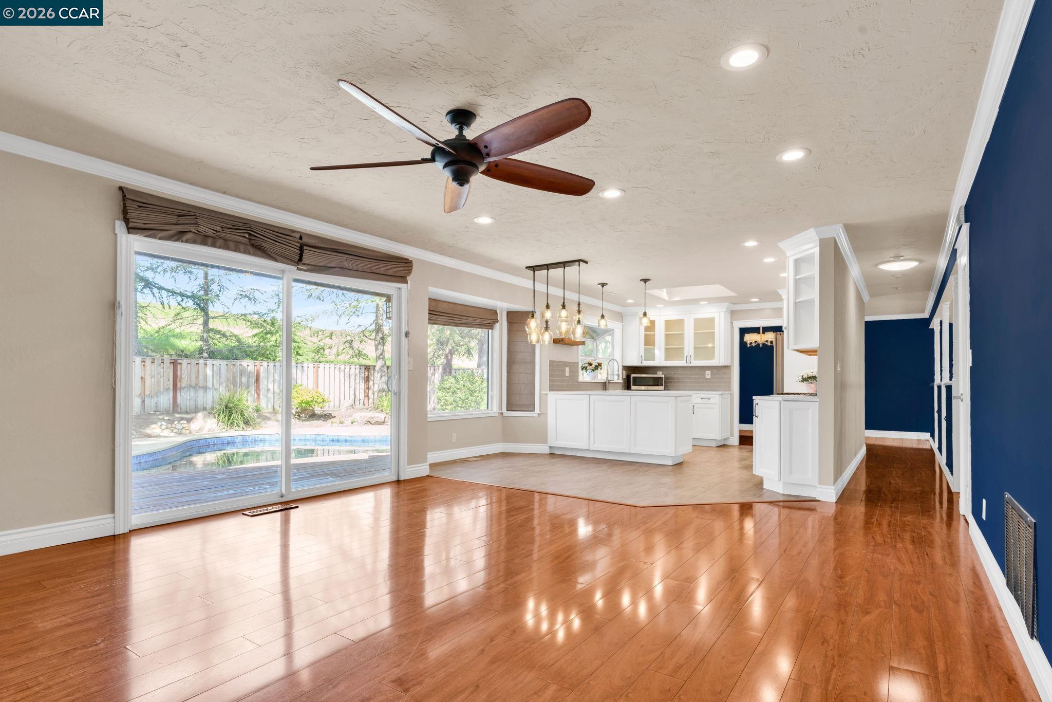 Detail Gallery Image 15 of 43 For 1897 Camino Estrada, Concord,  CA 94521 - 4 Beds | 2/1 Baths