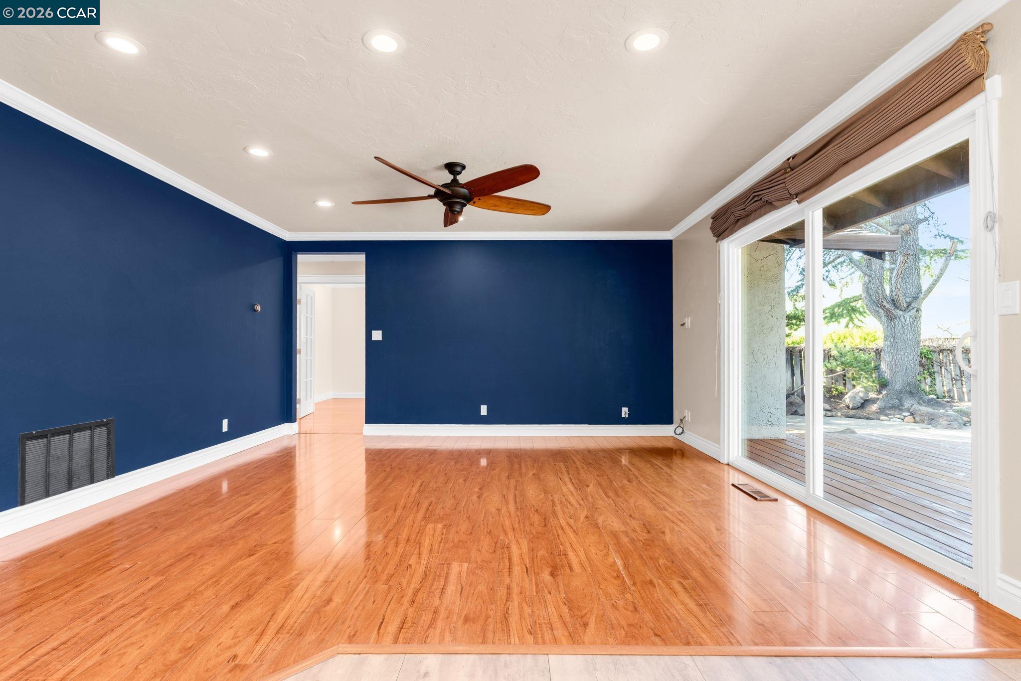 Detail Gallery Image 19 of 43 For 1897 Camino Estrada, Concord,  CA 94521 - 4 Beds | 2/1 Baths