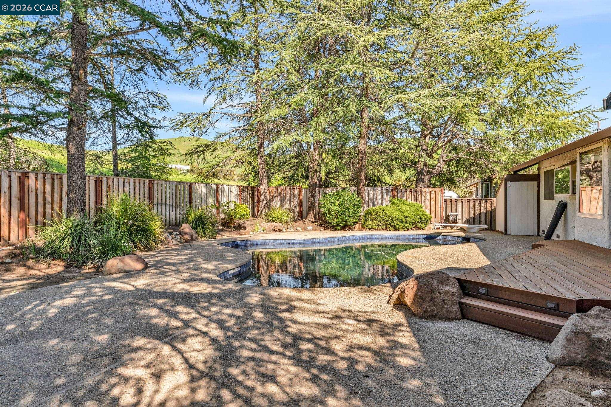 Detail Gallery Image 37 of 43 For 1897 Camino Estrada, Concord,  CA 94521 - 4 Beds | 2/1 Baths