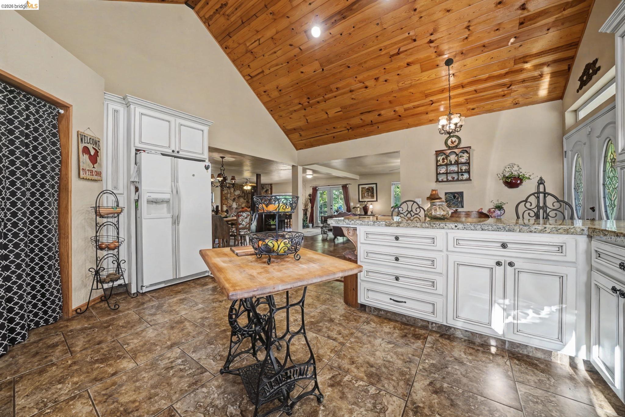 Detail Gallery Image 17 of 60 For 6145 Swiss Ranch Rd, Mountain Ranch,  CA 95246 - 5 Beds | 3 Baths