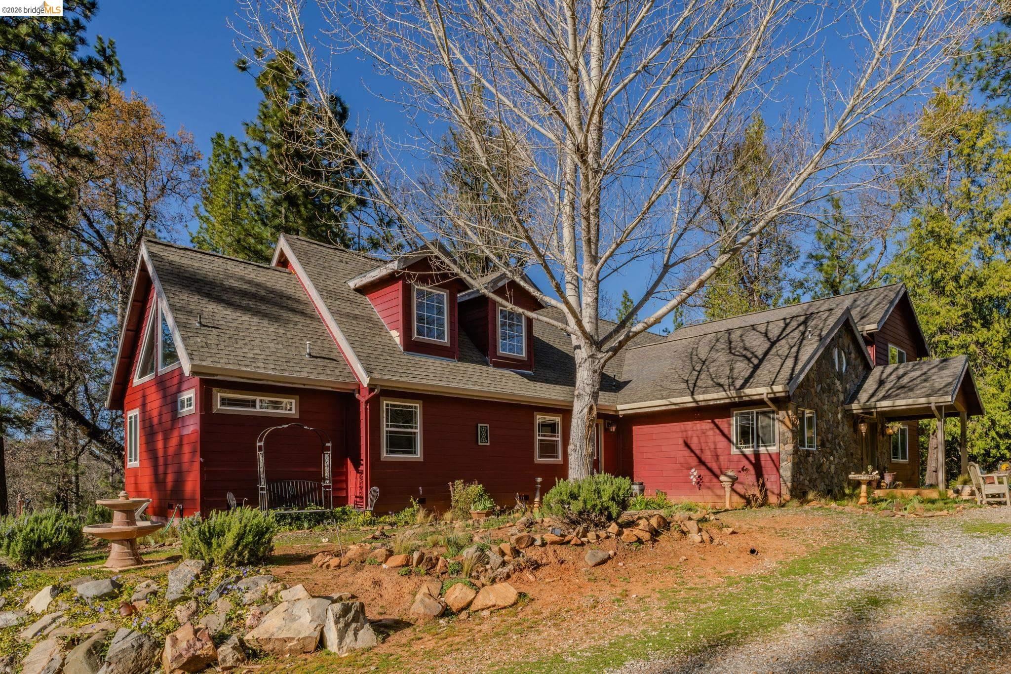 Detail Gallery Image 5 of 60 For 6145 Swiss Ranch Rd, Mountain Ranch,  CA 95246 - 5 Beds | 3 Baths