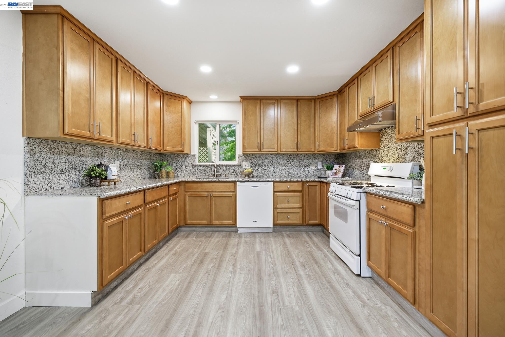 Detail Gallery Image 18 of 59 For 40242 Crockett St, Fremont,  CA 94538 - 4 Beds | 2 Baths