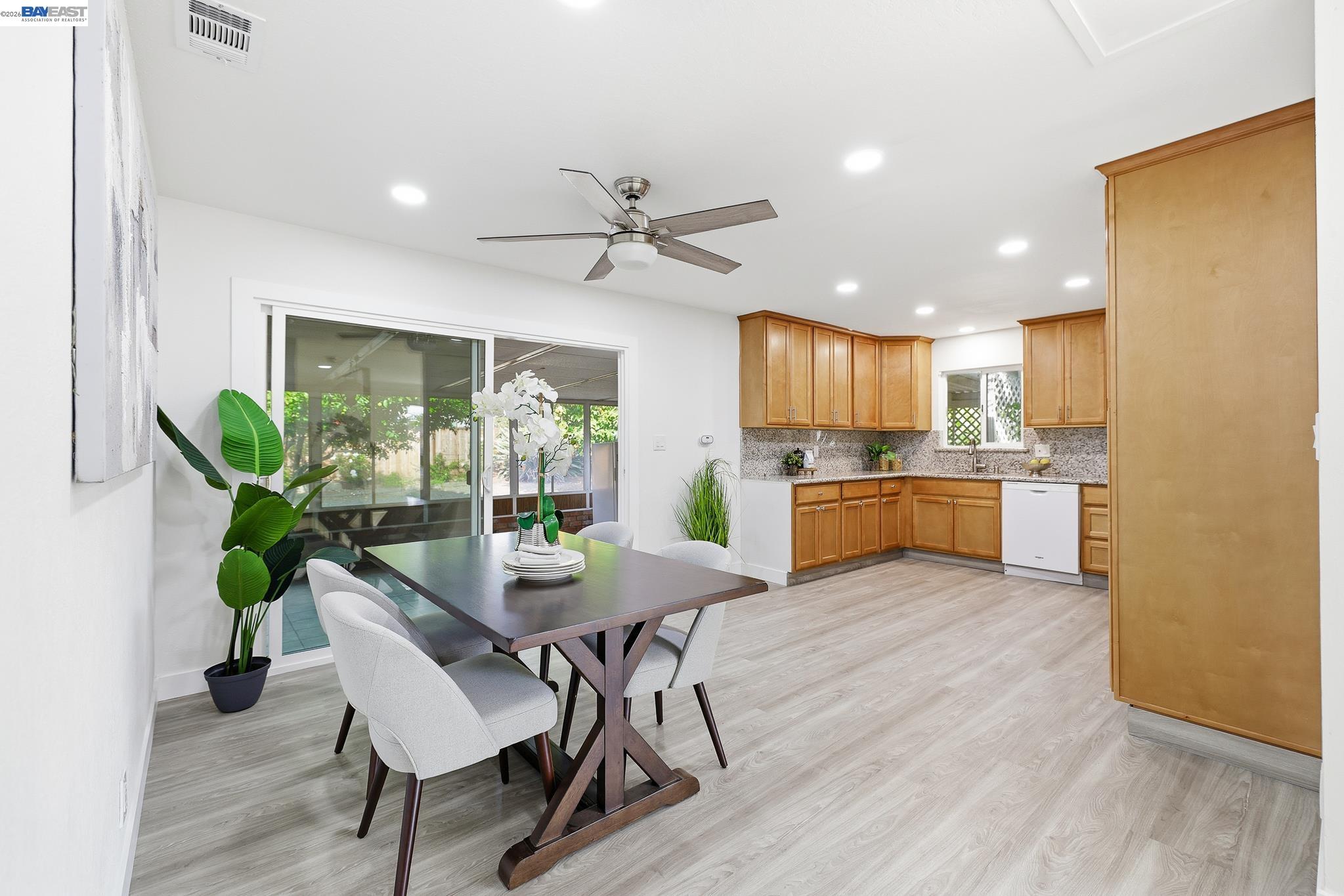 Detail Gallery Image 6 of 59 For 40242 Crockett St, Fremont,  CA 94538 - 4 Beds | 2 Baths