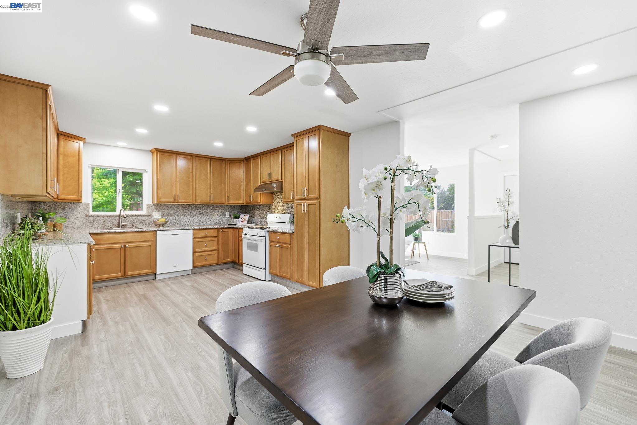 Detail Gallery Image 9 of 59 For 40242 Crockett St, Fremont,  CA 94538 - 4 Beds | 2 Baths