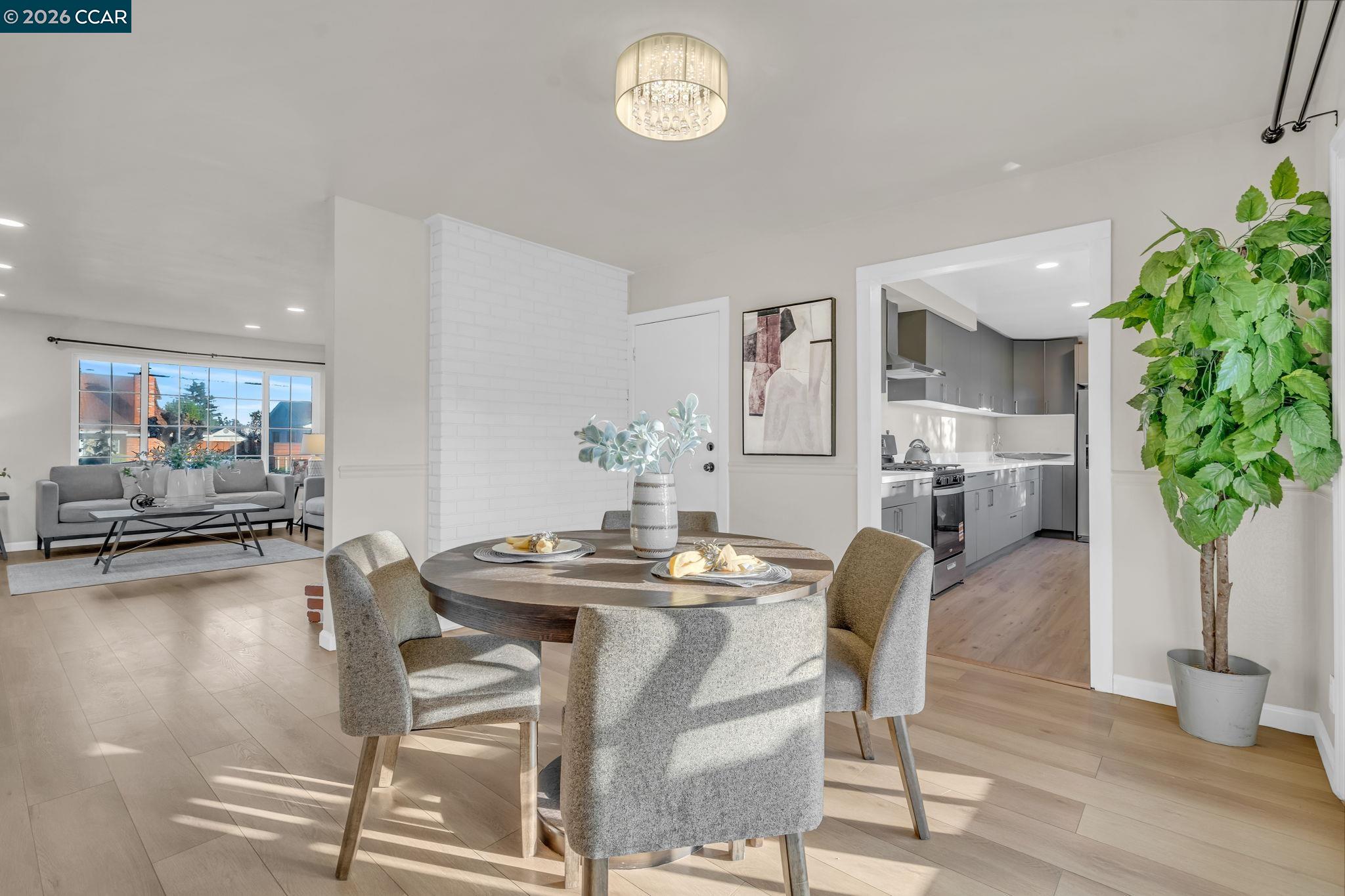 Detail Gallery Image 12 of 44 For 7472 Blue Fox Way, San Ramon,  CA 94583 - 3 Beds | 2 Baths