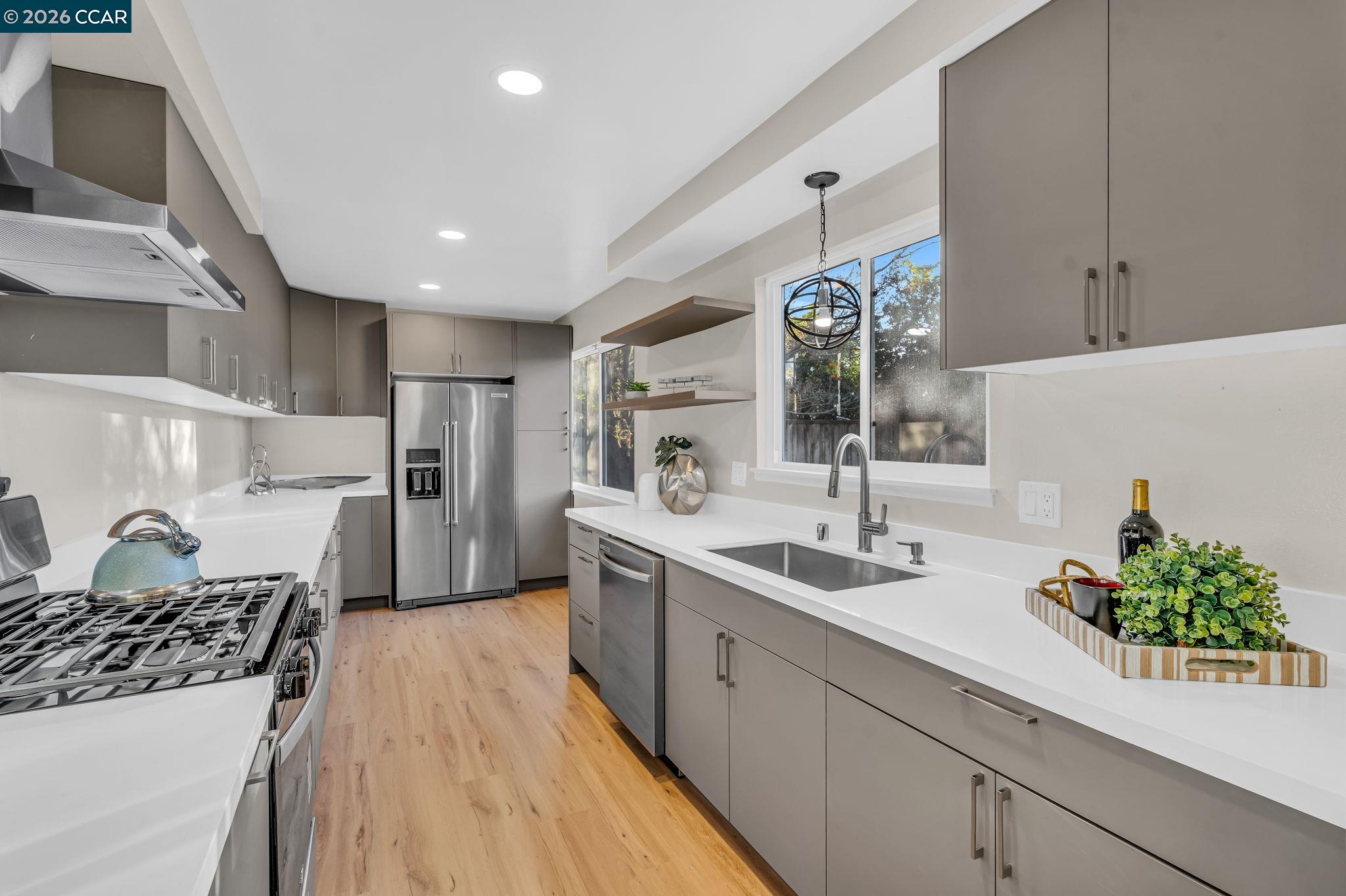 Detail Gallery Image 15 of 44 For 7472 Blue Fox Way, San Ramon,  CA 94583 - 3 Beds | 2 Baths