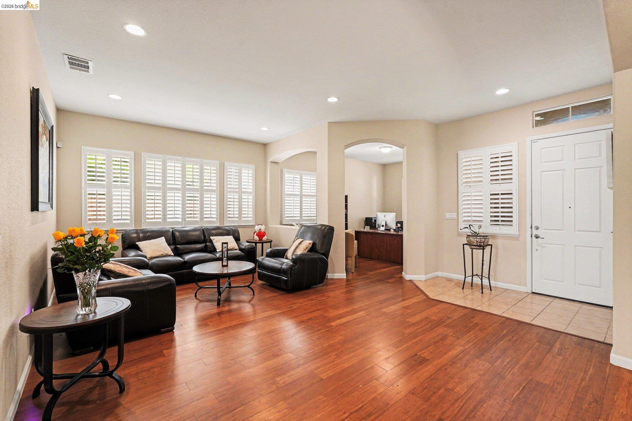 Detail Gallery Image 11 of 36 For 161 Monet Dr, Oakley,  CA 94561 - 4 Beds | 3 Baths