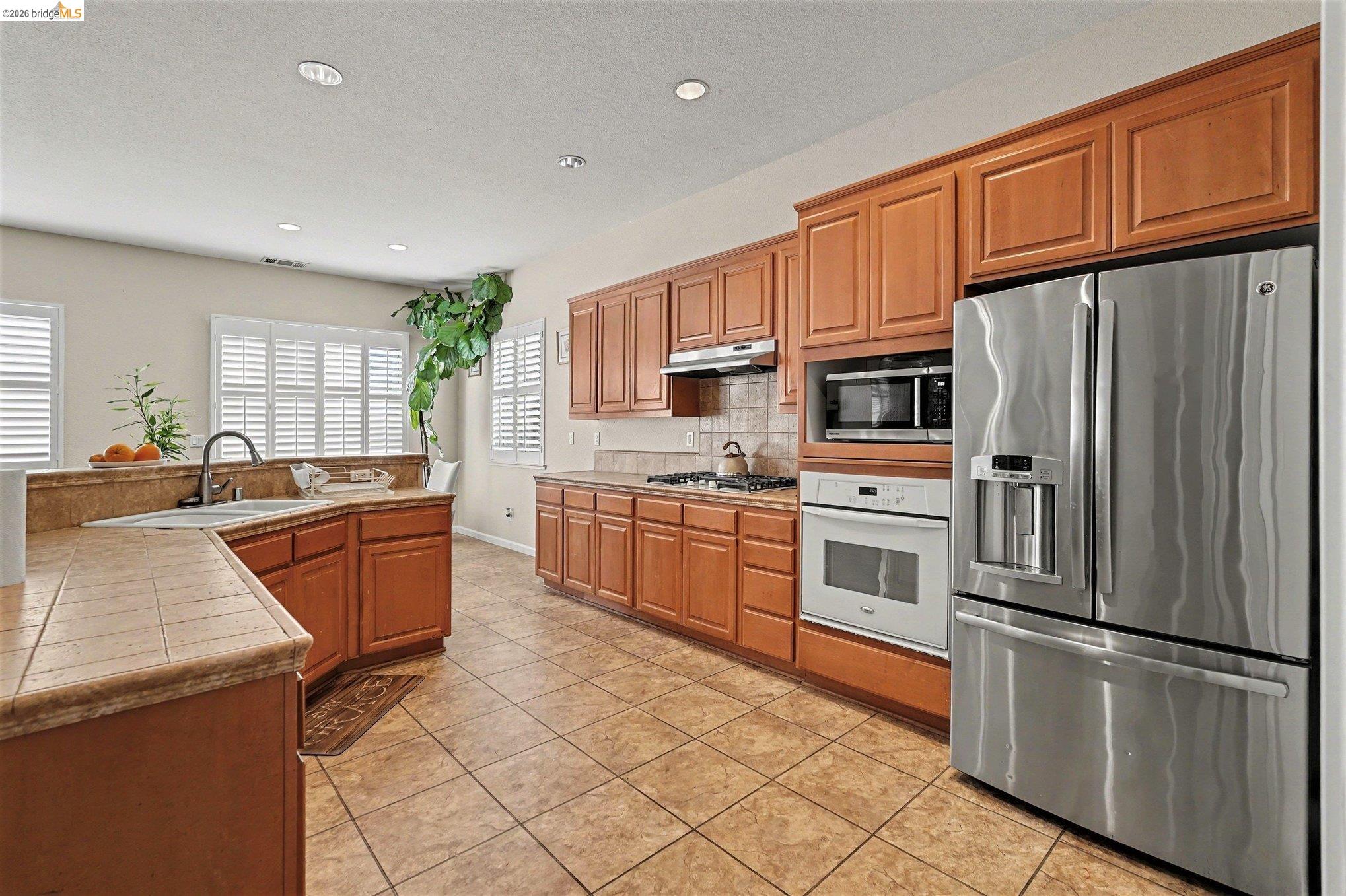 Detail Gallery Image 13 of 36 For 161 Monet Dr, Oakley,  CA 94561 - 4 Beds | 3 Baths