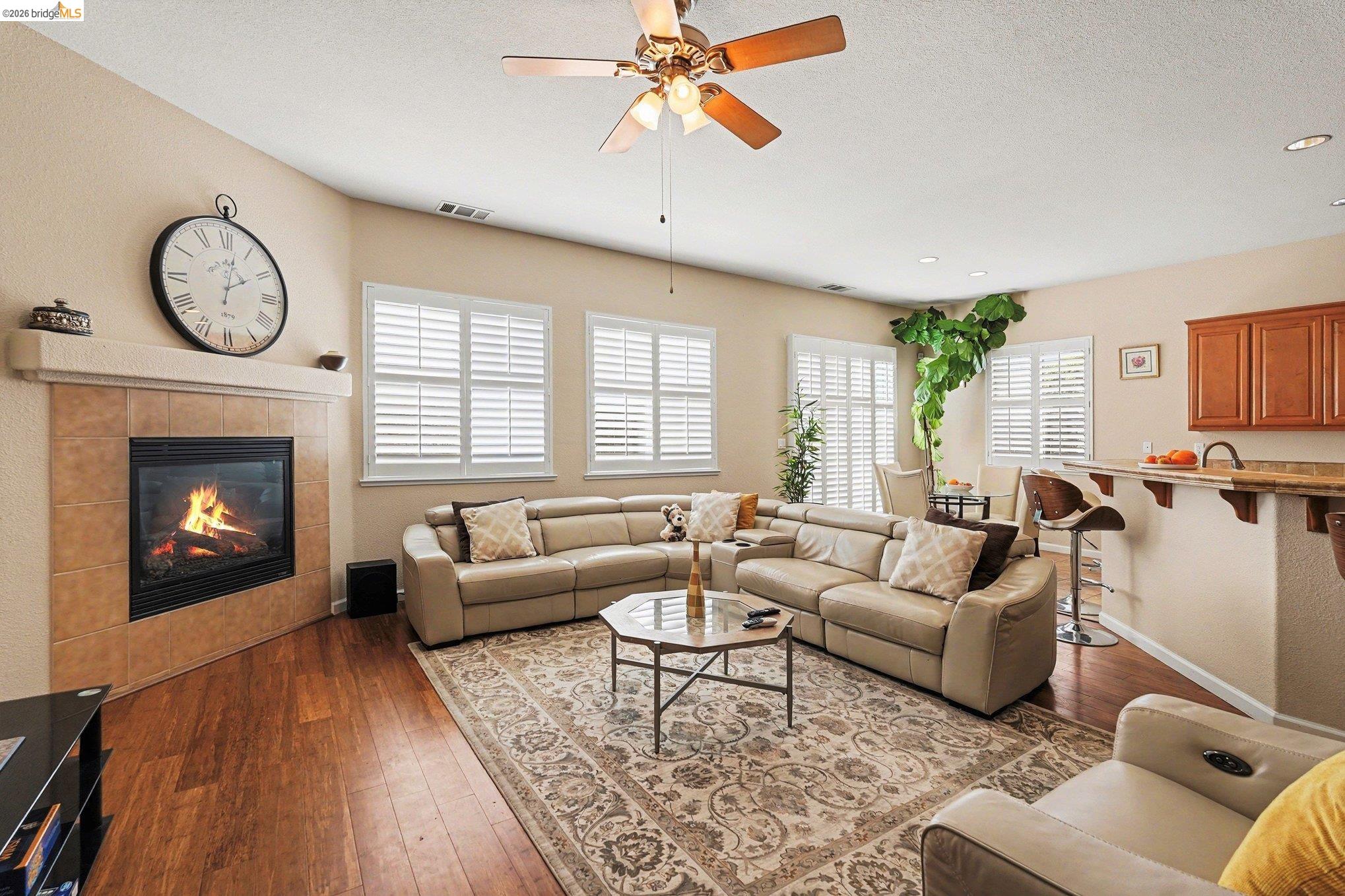 Detail Gallery Image 19 of 36 For 161 Monet Dr, Oakley,  CA 94561 - 4 Beds | 3 Baths