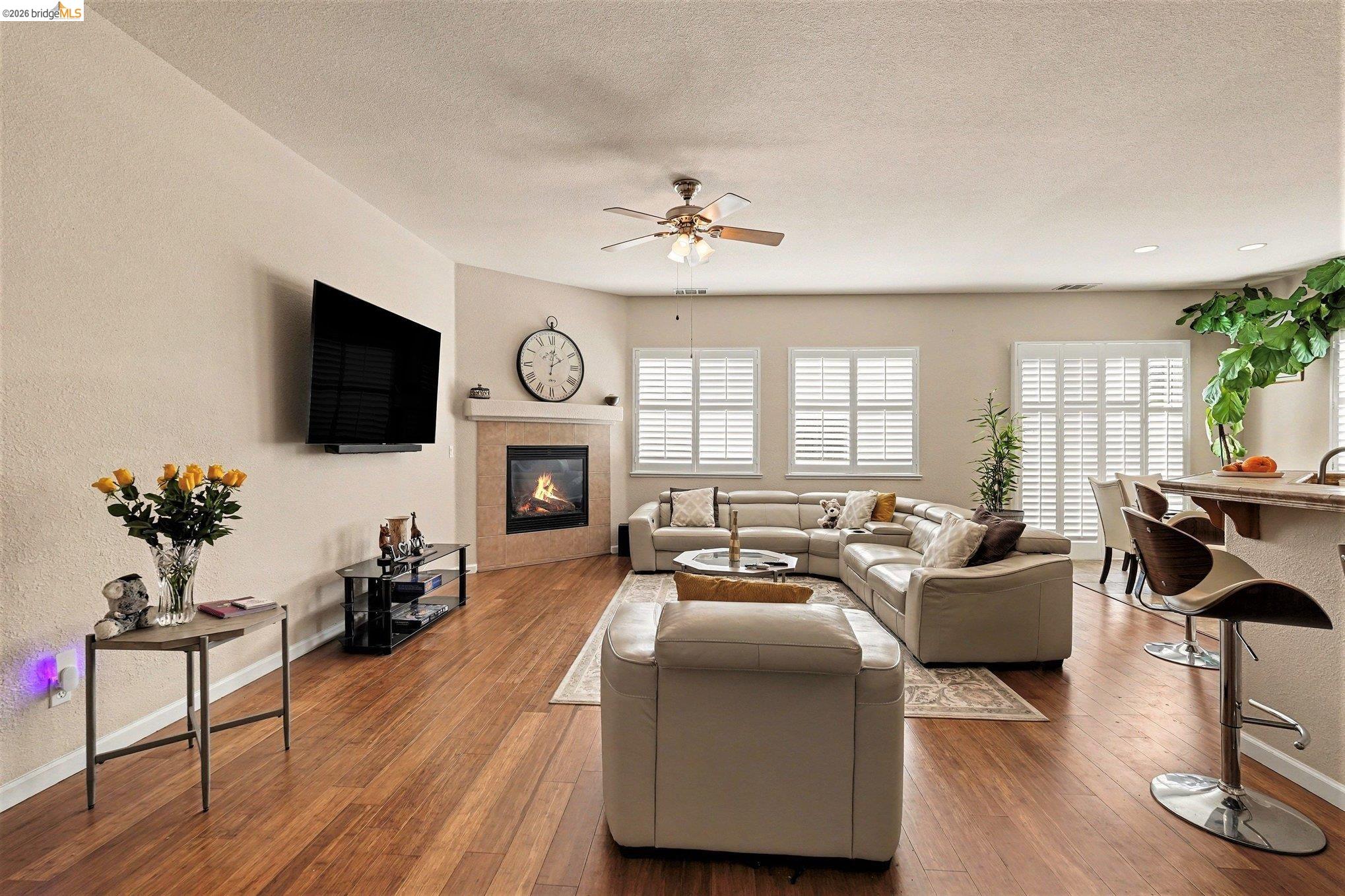 Detail Gallery Image 20 of 36 For 161 Monet Dr, Oakley,  CA 94561 - 4 Beds | 3 Baths